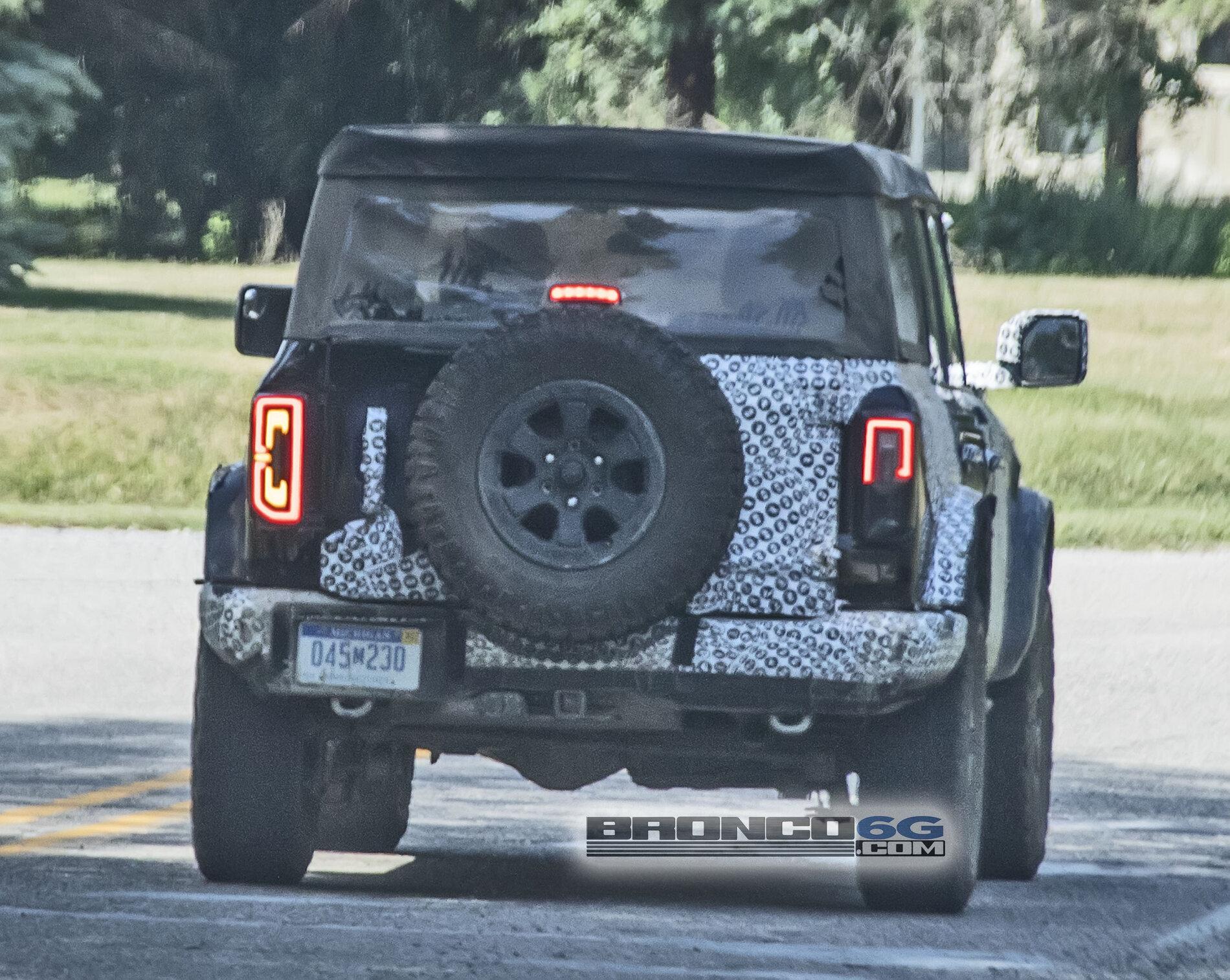Ford Bronco First Real Life Look at Soft Top on 2021 Bronco 2021 Bronco Soft Top - Bronco6G.com 9