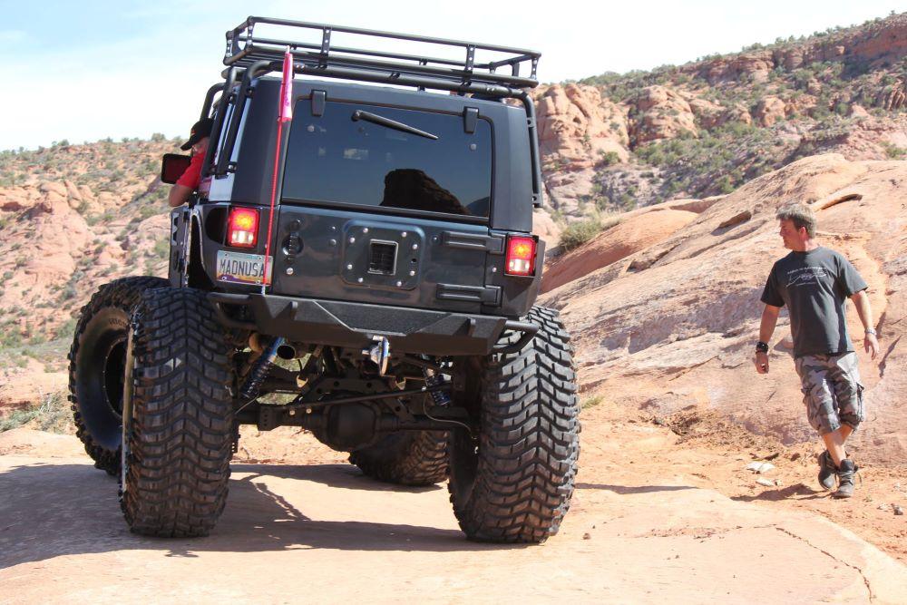 Ford Bronco Sasquatch with extra lift 1618452394742