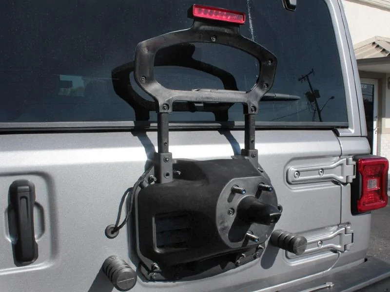 Ford Bronco Can a 35” tire fit on the back of a badlands bronco 1618563795515