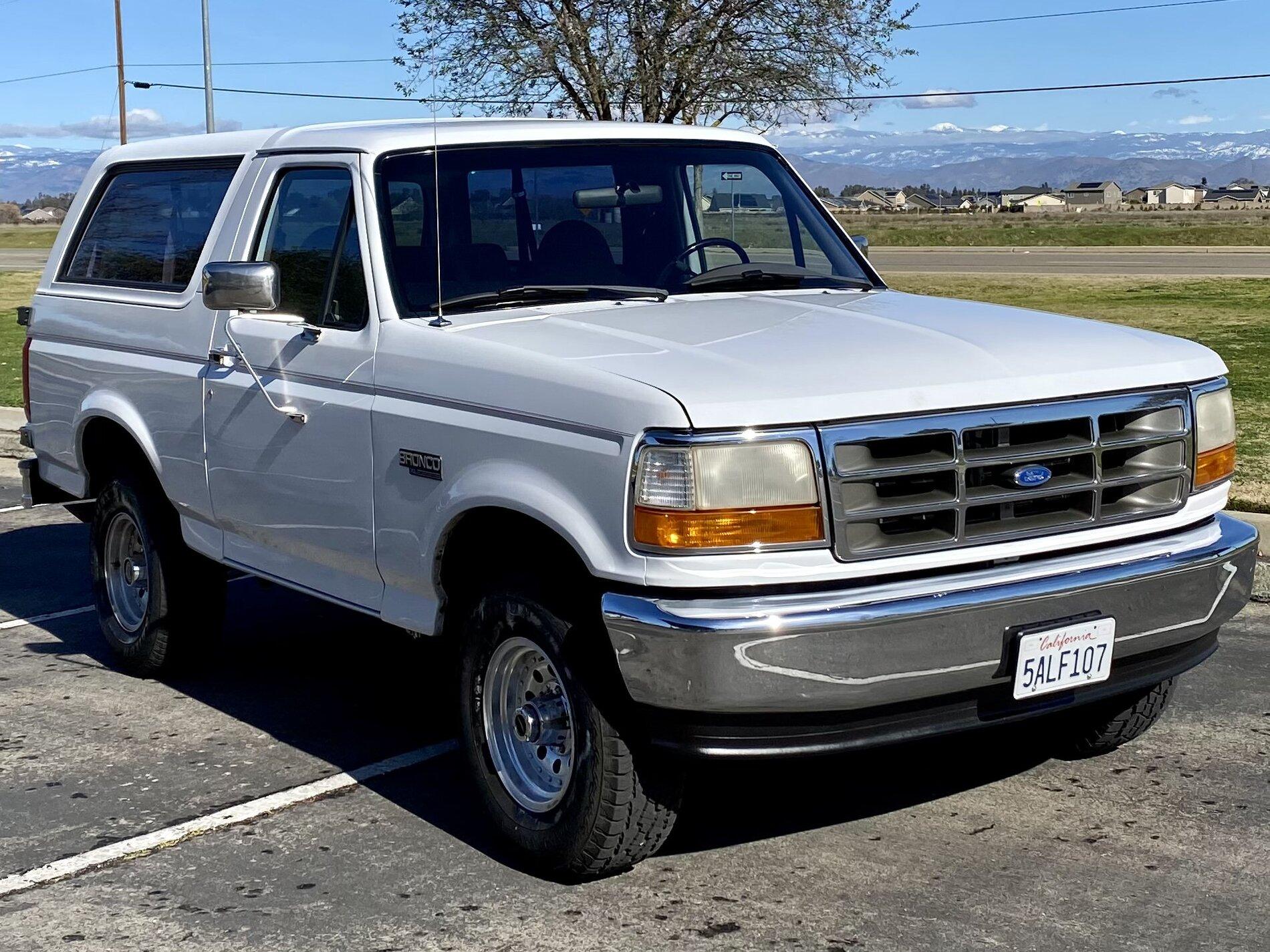 Ford Bronco 1996 Ford Bronco XL Bronco 001