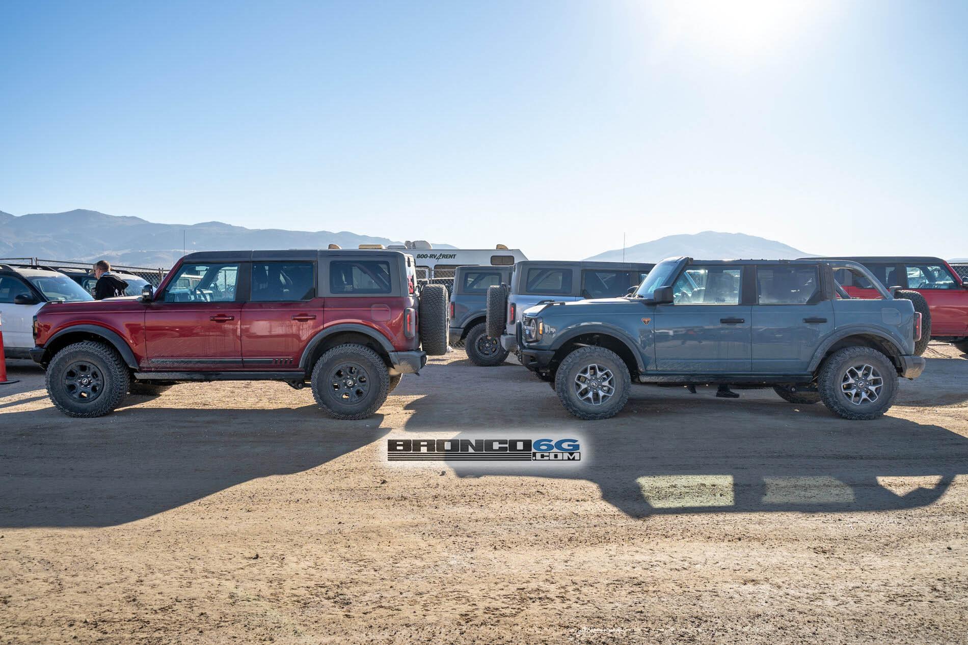 Ford Bronco Badlands vs Wildtrak side by side 9D5D5CFB-882C-4531-9AC9-6C773B92062B