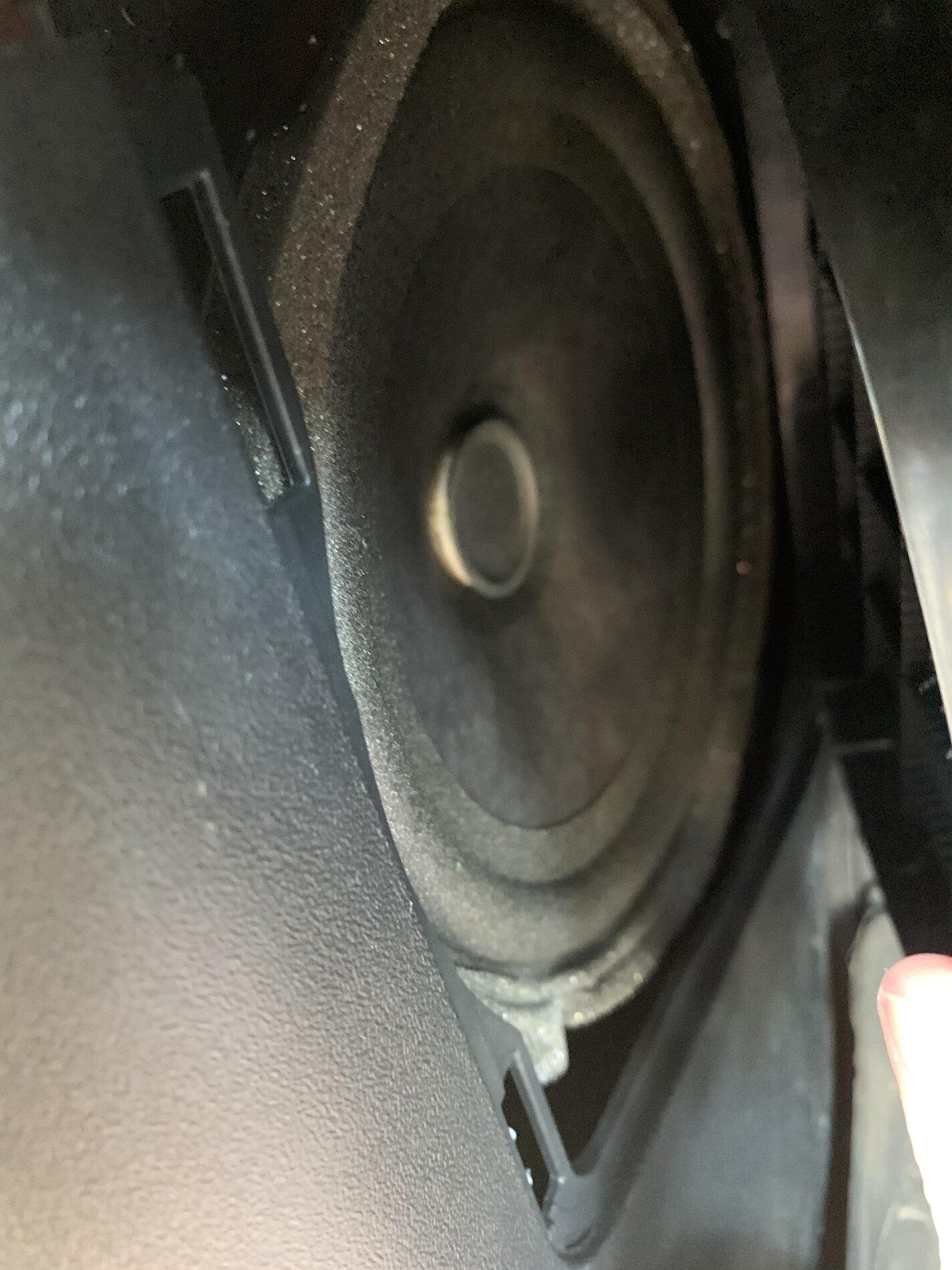Ford Bronco Front kick panel speaker 6ED30249-B246-4F21-B9E4-C7AC89227AD8