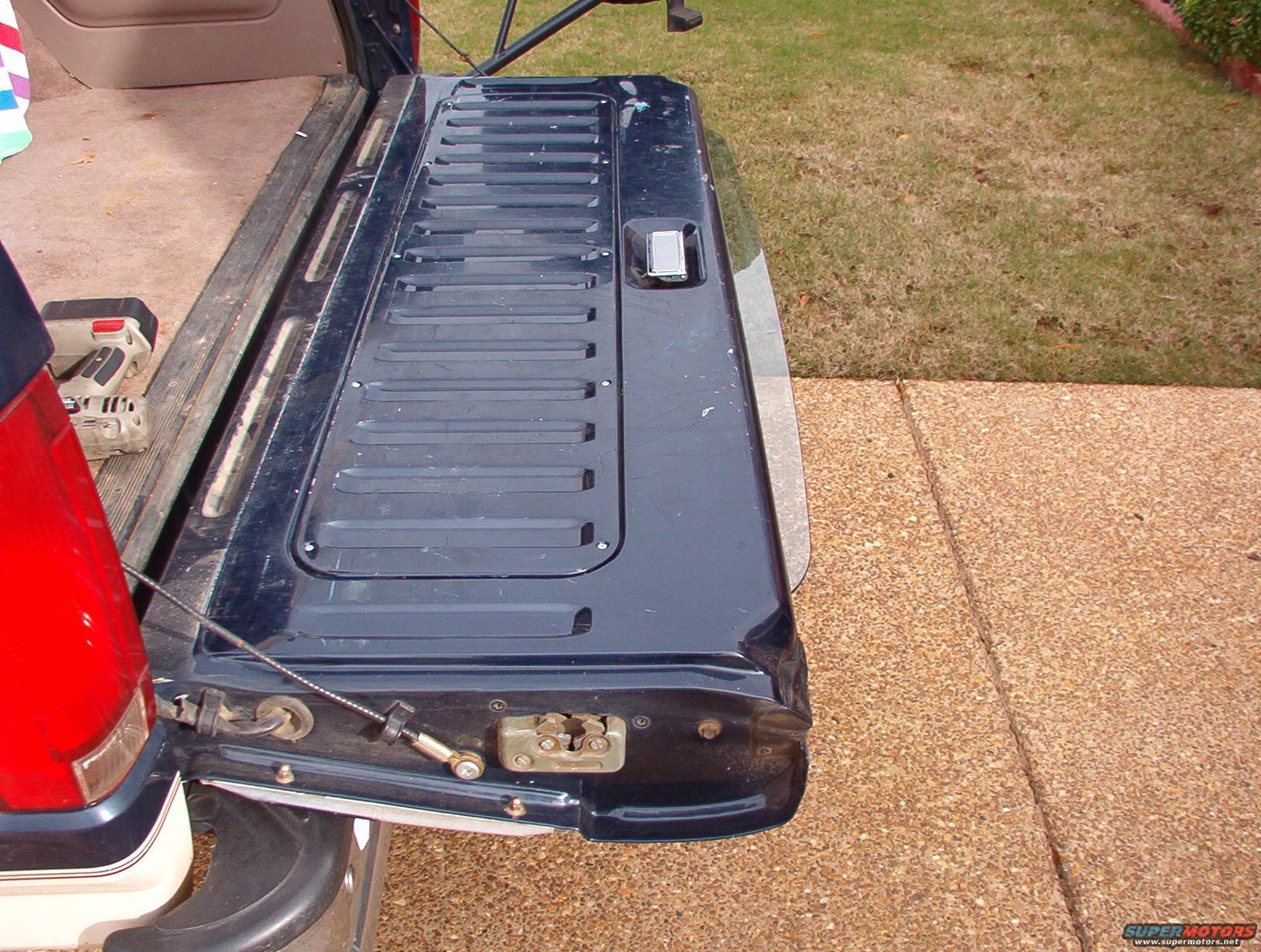 Ford Bronco Next Bronco 7th Gen tailgate-o