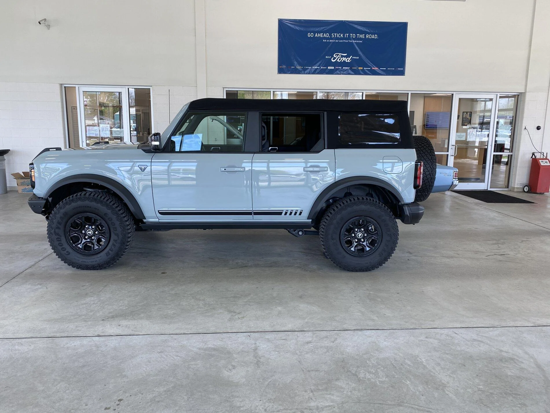 Ford Bronco Prepare for regular Windshield replacements CCA09A83-27E2-4F09-B5D8-E7519AAE674C