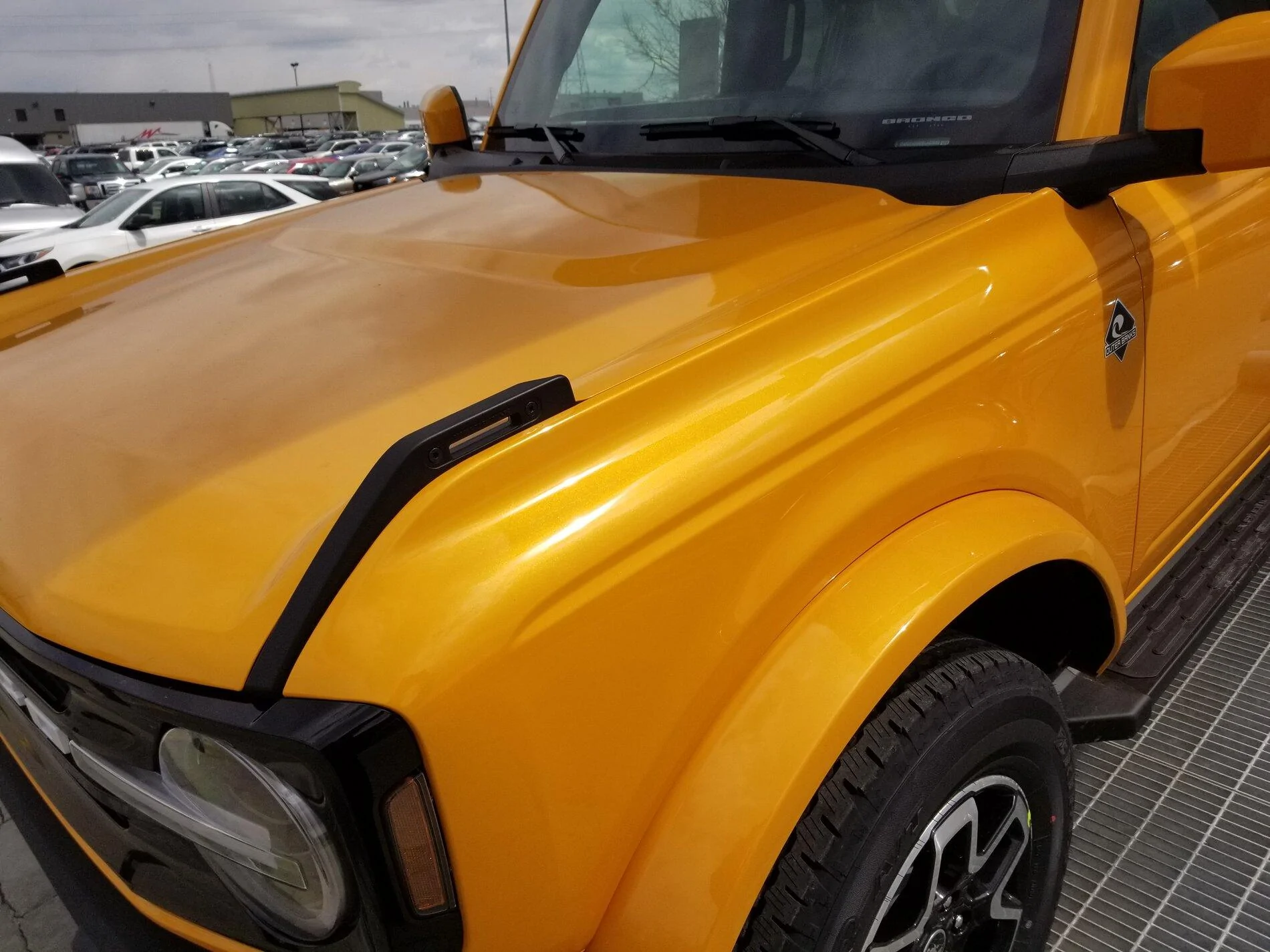 Ford Bronco 4DR Cyber Orange Outer Banks Displayed at MAP 20210422_145106