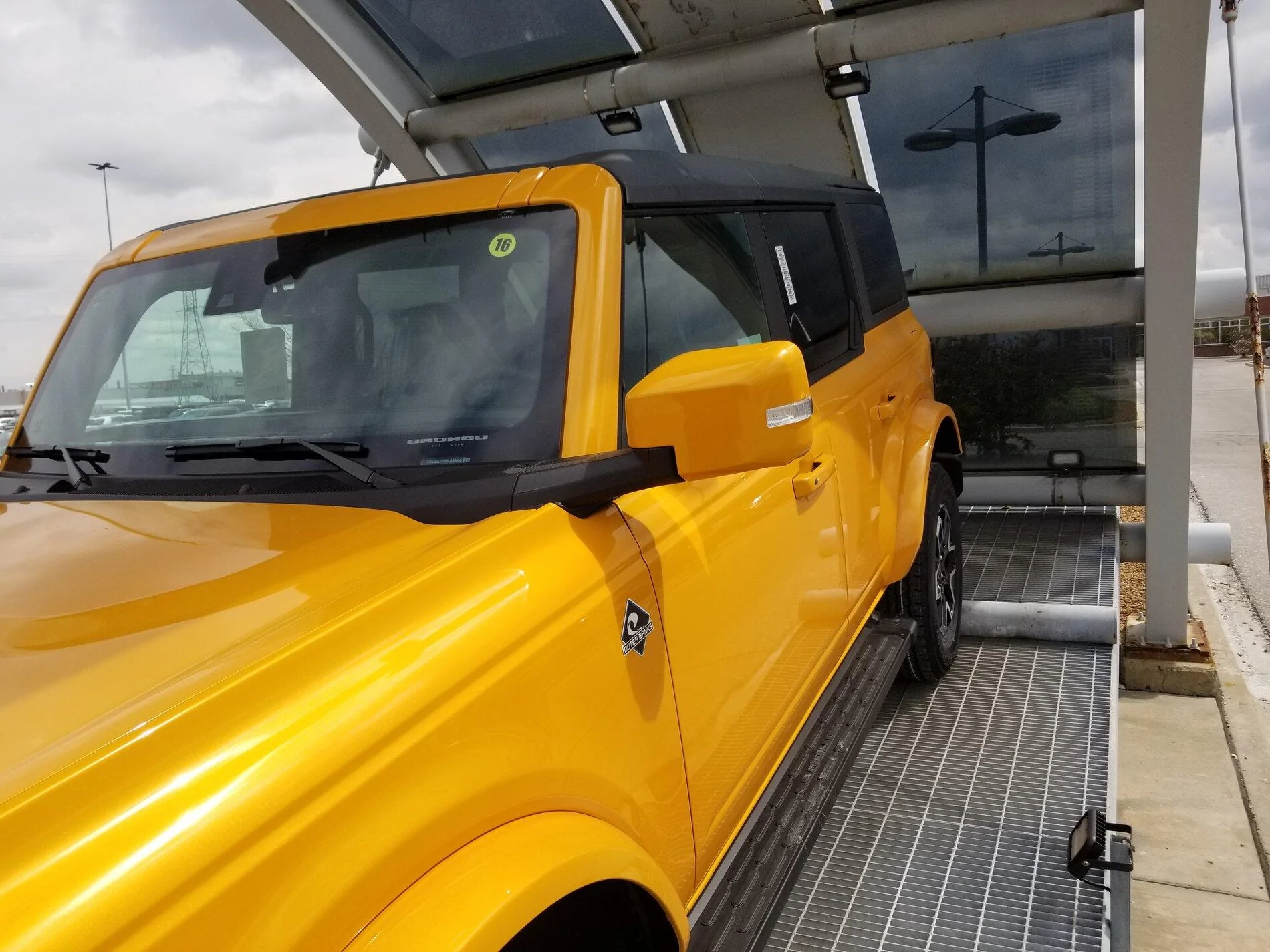 Ford Bronco 4DR Cyber Orange Outer Banks Displayed at MAP 20210422_145104