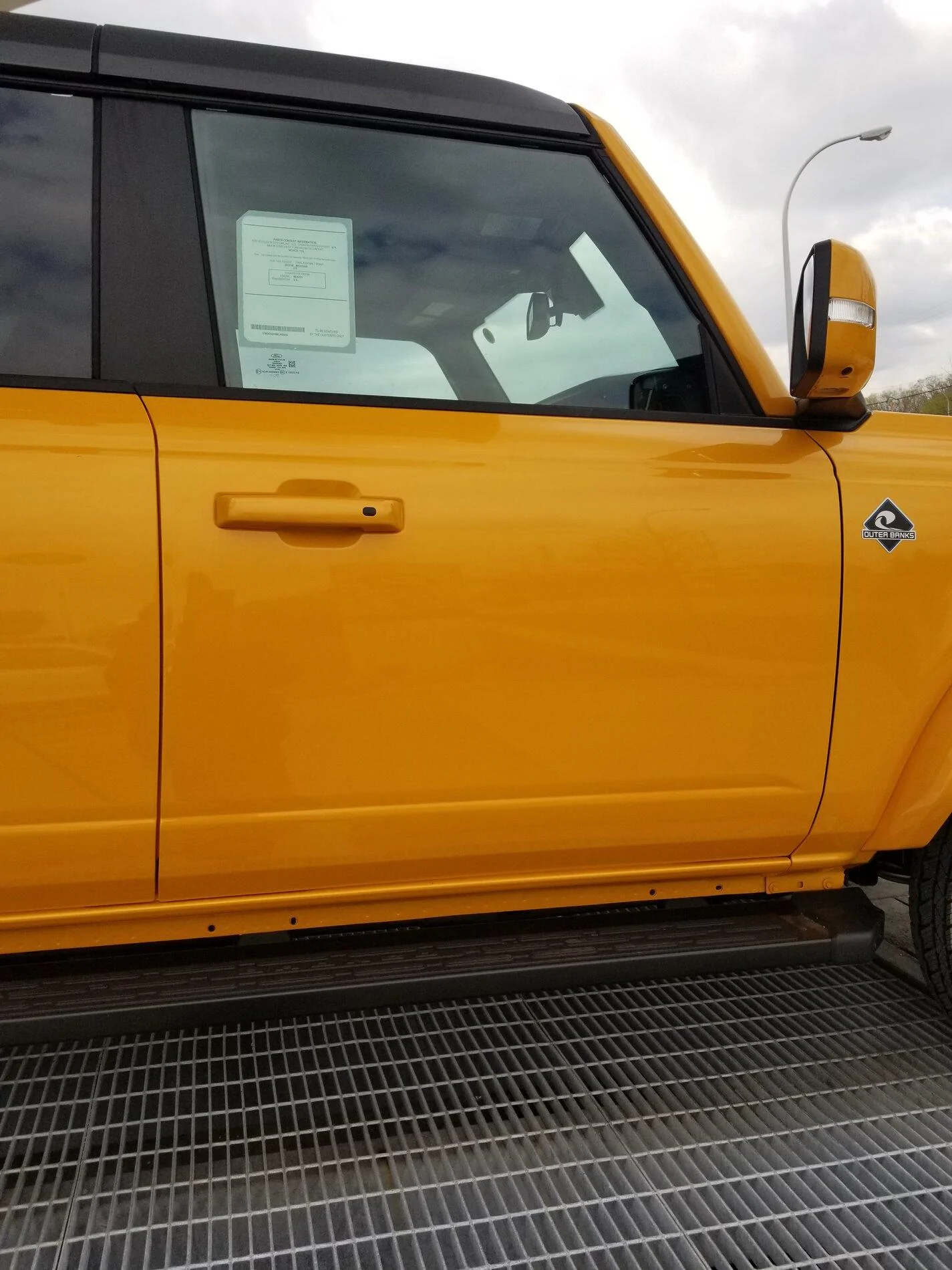 Ford Bronco 4DR Cyber Orange Outer Banks Displayed at MAP 20210422_145009