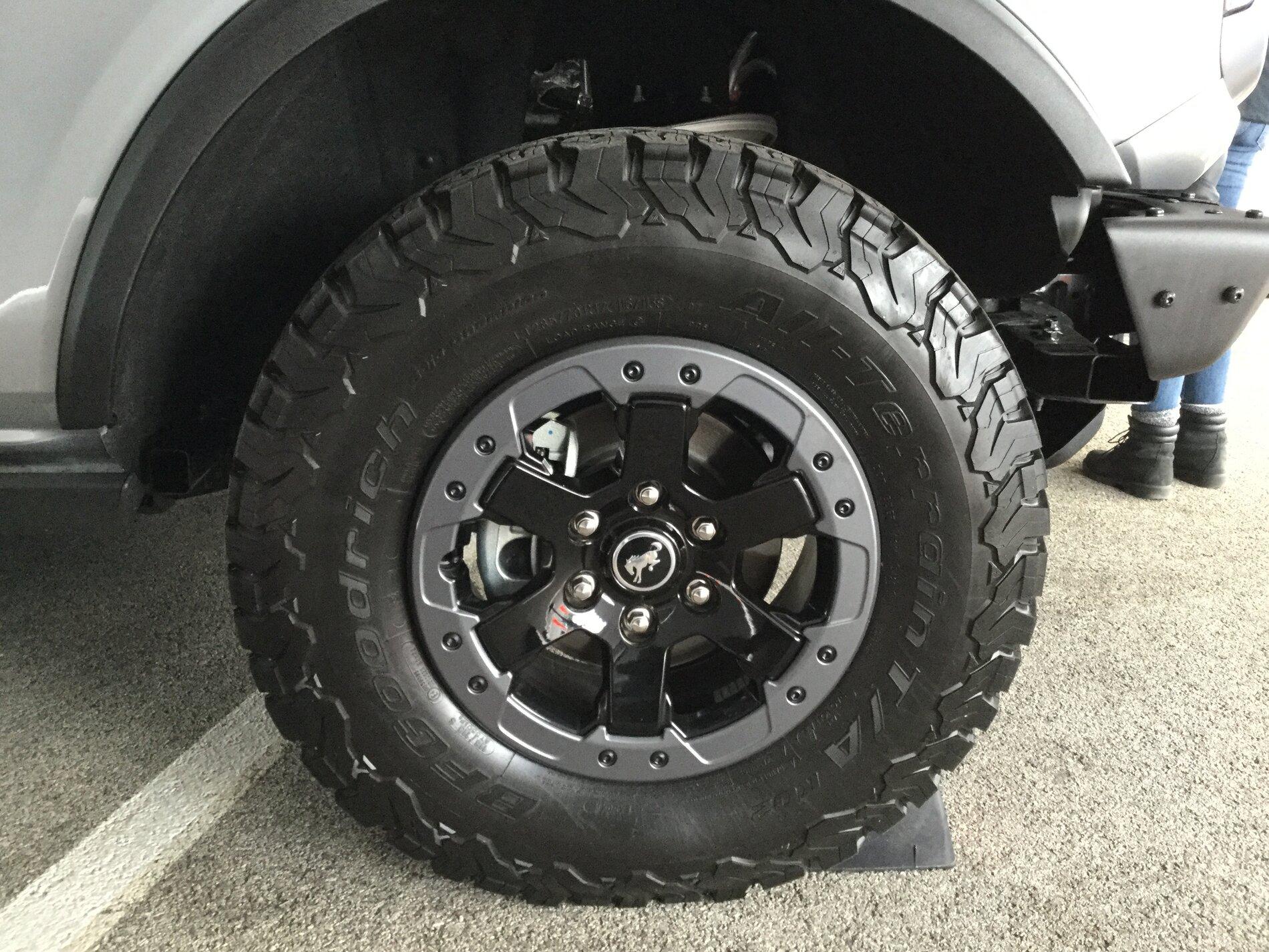 Ford Bronco Badlands 33" vs Sasquatch Stance Shots + Suspension Parts Numbers IMG_0641.JPG