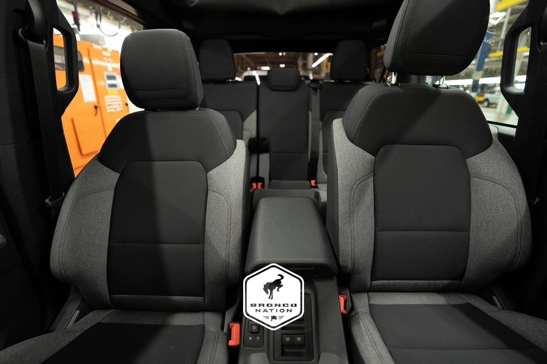 Ford Bronco Big Bend 4dr 3788C585-CF44-43E7-BE14-8C095E68A095