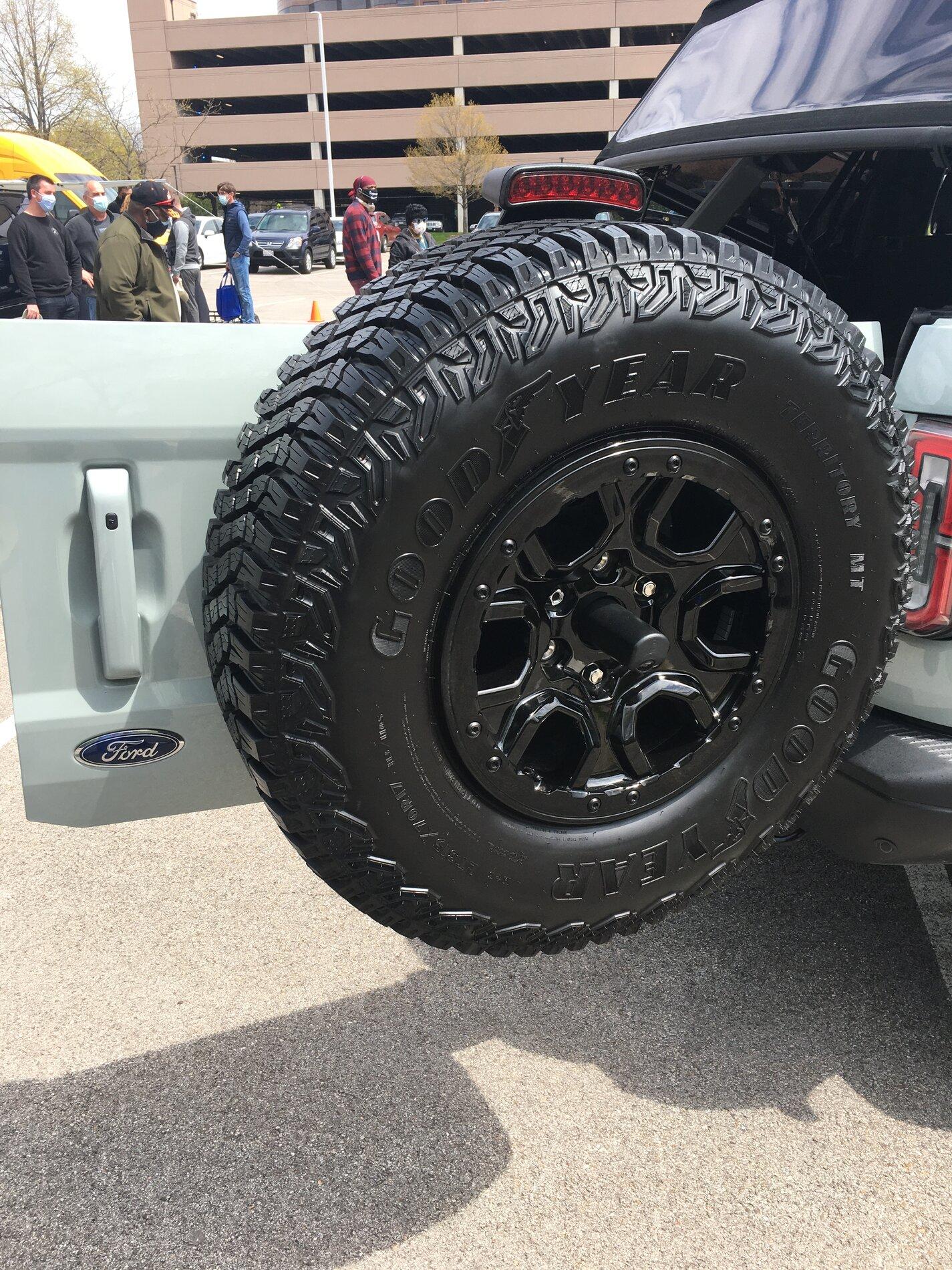 Ford Bronco Northern Illinois E17C63B3-5937-479F-B2FE-FADEF90087F0