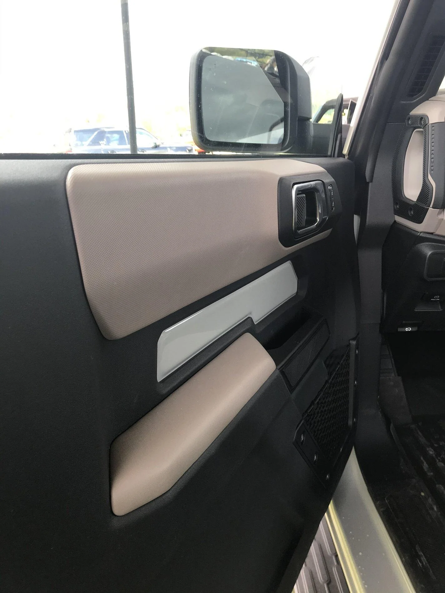 Ford Bronco Big Bend 4dr 746BE6F9-ADB9-4723-8DCD-089866440F0C