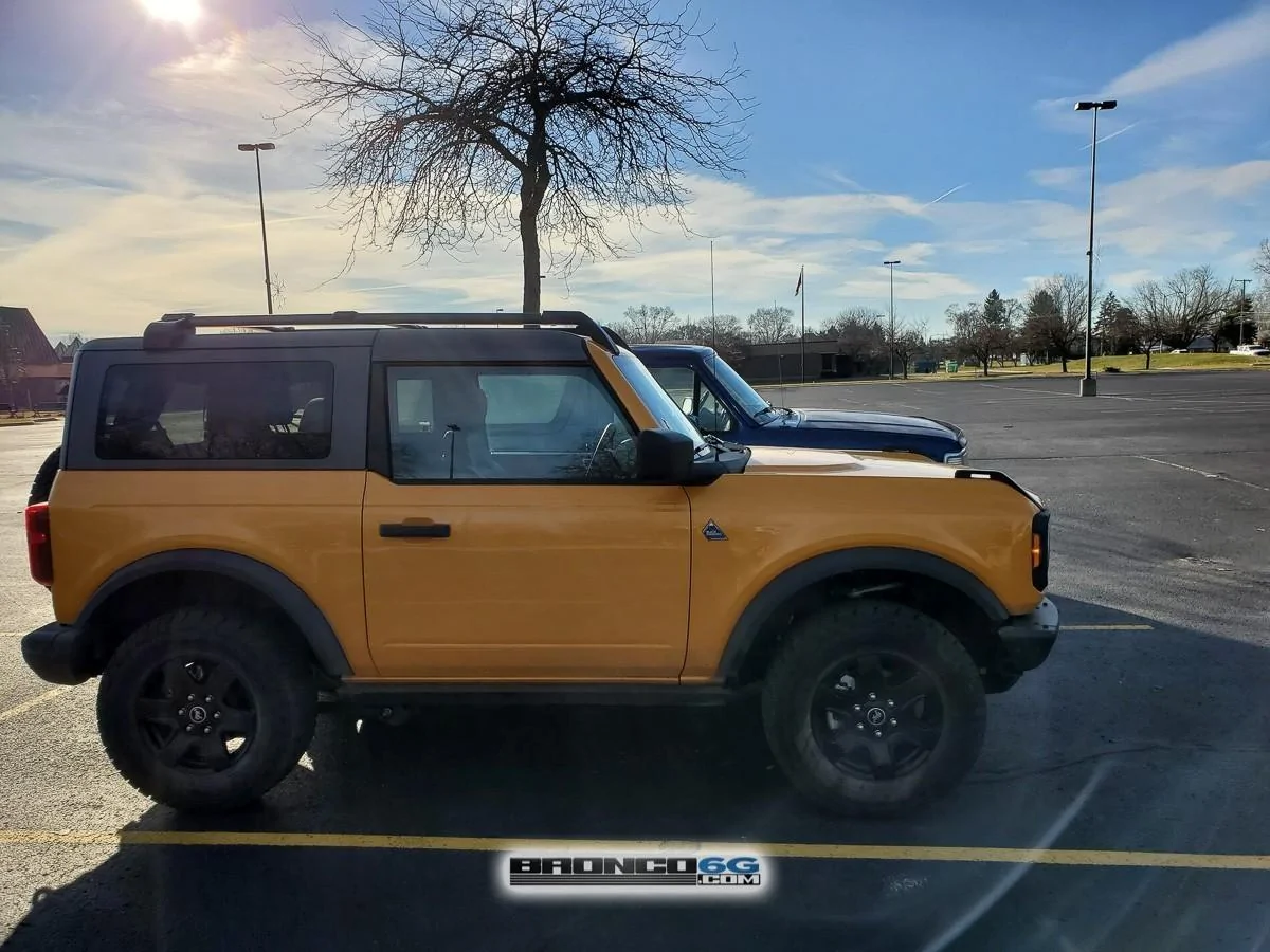 Ford Bronco Black Diamond Walkaround Video! 2-door Cyber Orange A76E9CFC-C173-4737-80BE-0DB34501CD18