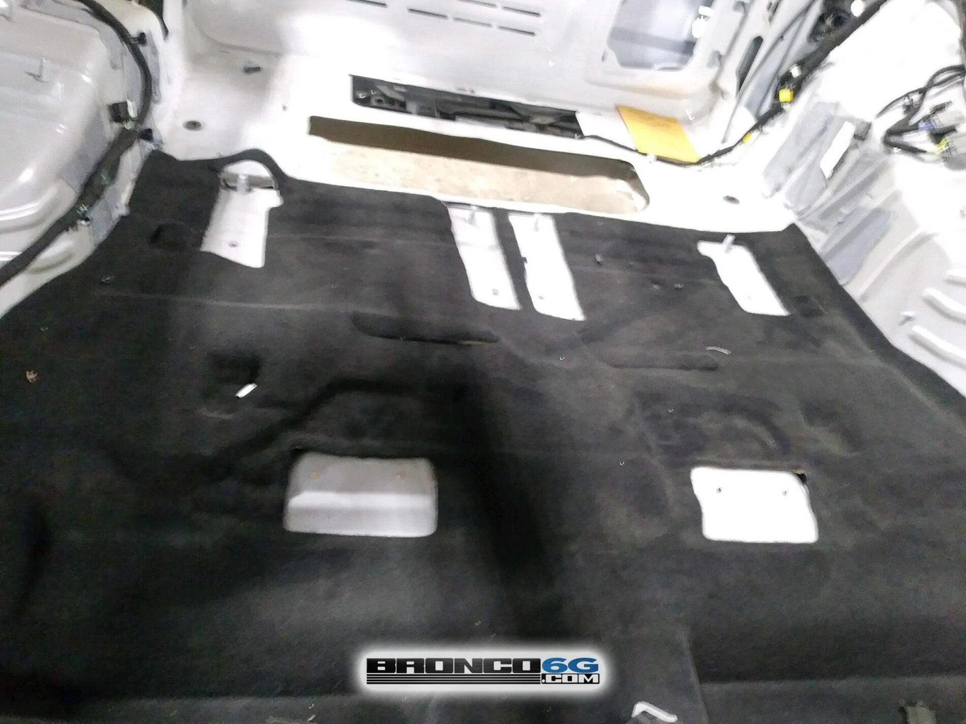Ford Bronco Remove those back seats! 2021 Bronco parts wiring 1