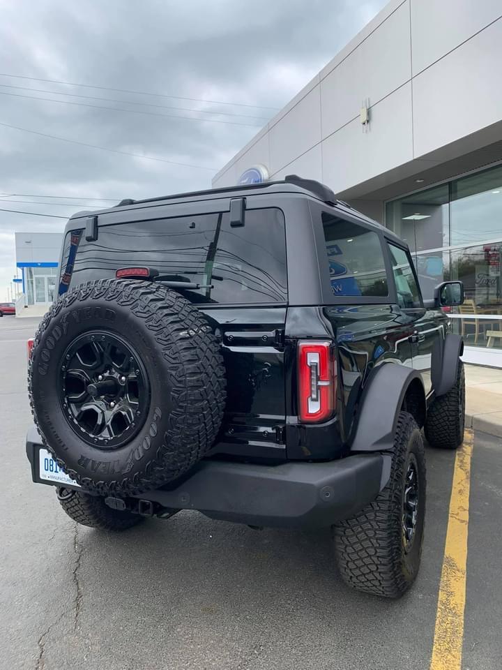 Shadow Black Wildtrak Bronco 2-Door MIC Top 6.jpeg