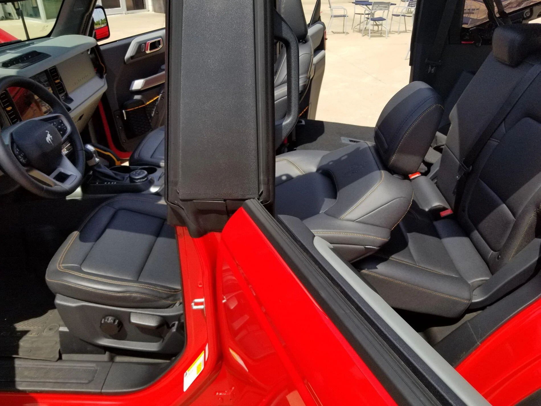 Ford Bronco Front seats recline?? 20210427_112948