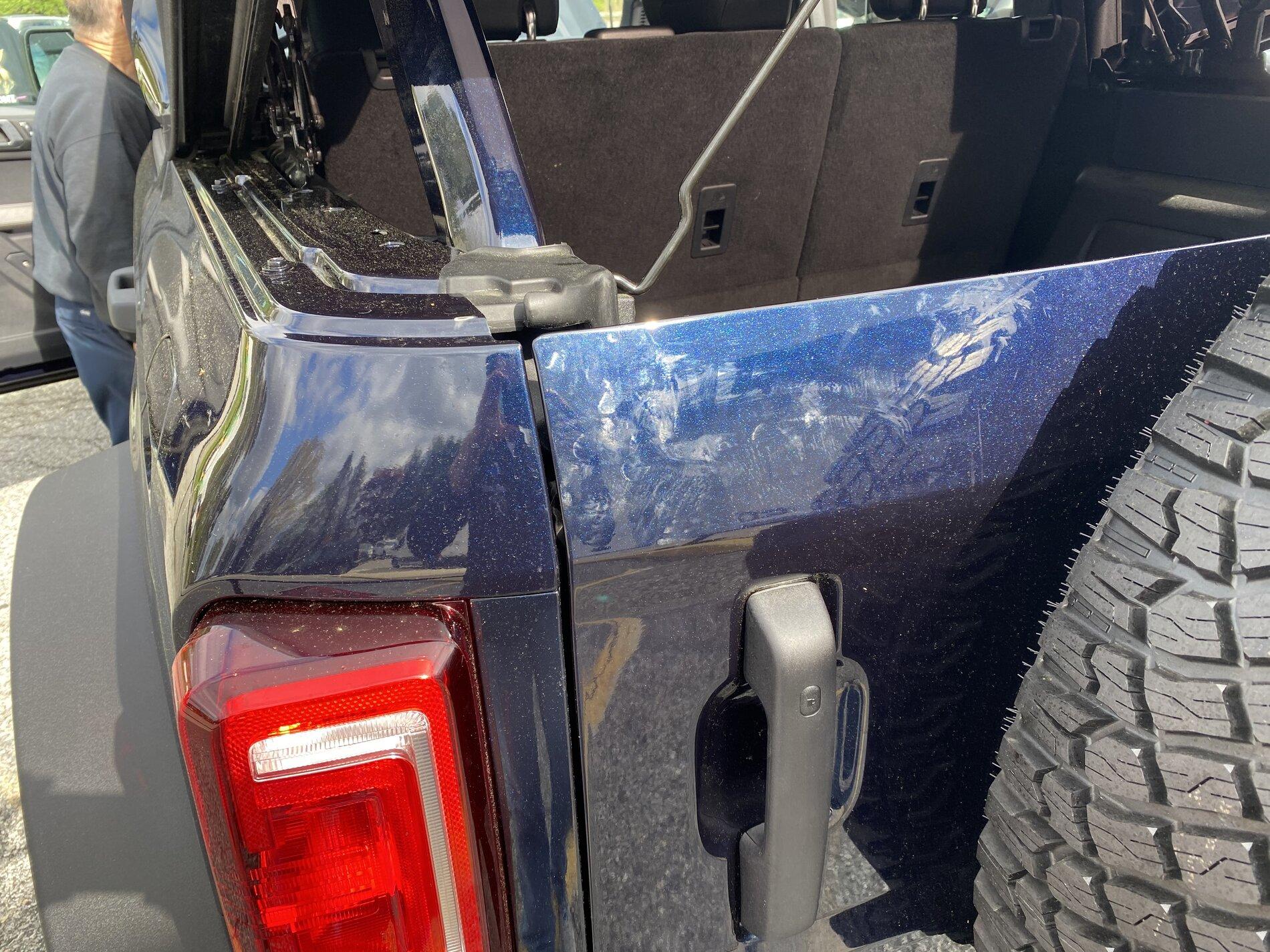 Ford Bronco Antimatter Blue Question C4D55638-5F9F-44AB-99E5-6D5306A4FF75