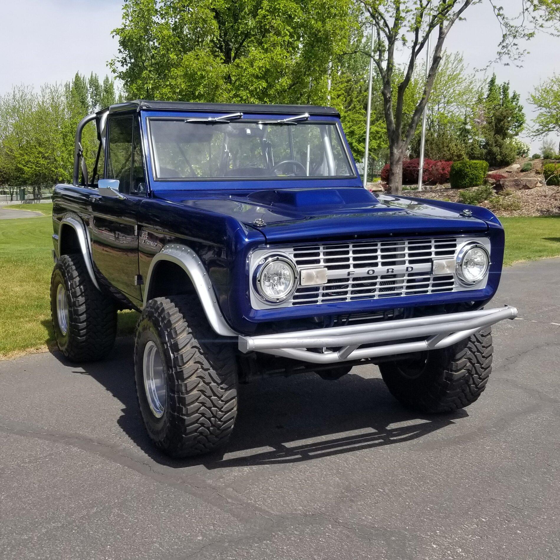 Ford Bronco Old school and new! 20210501_143835