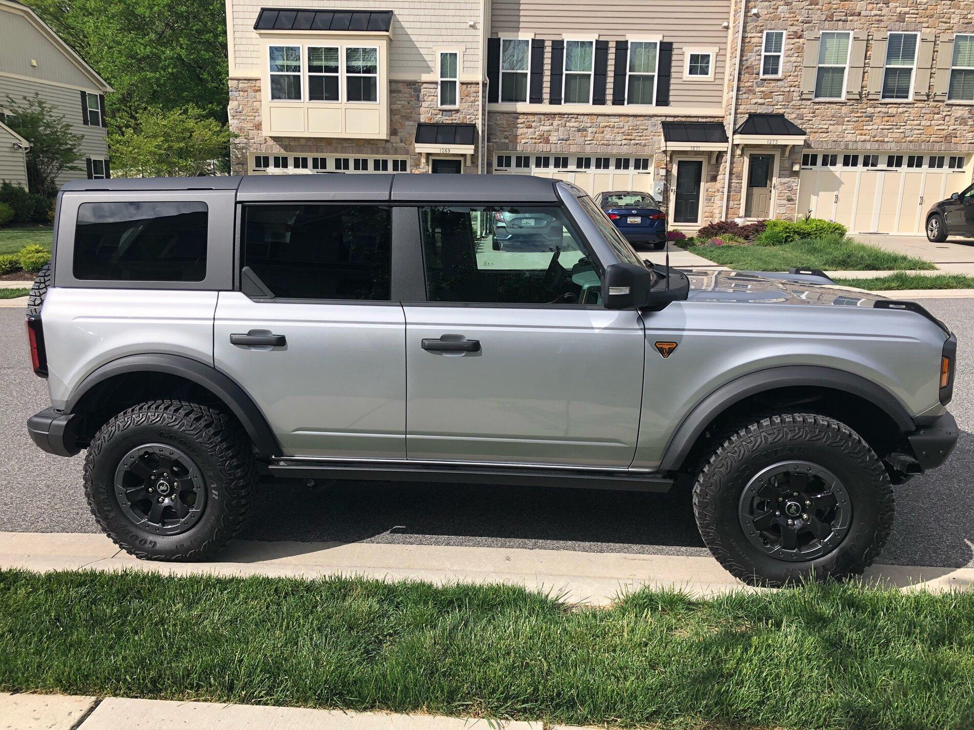 Ford Bronco ICONIC SILVER BRONCO BADLANDS IN MARYLAND image9