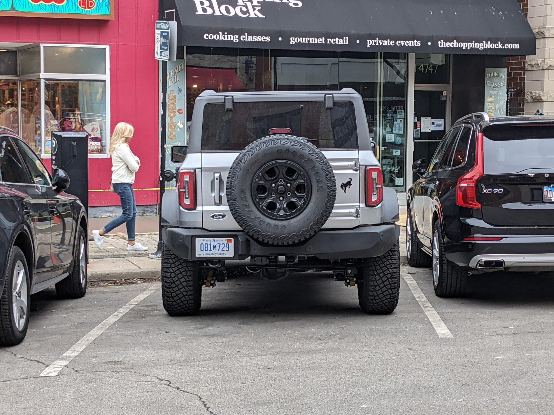 Ford Bronco 4-Door Wildtrak With Graphics Decals  Spotted in Chicago PXL_20210504_215707703