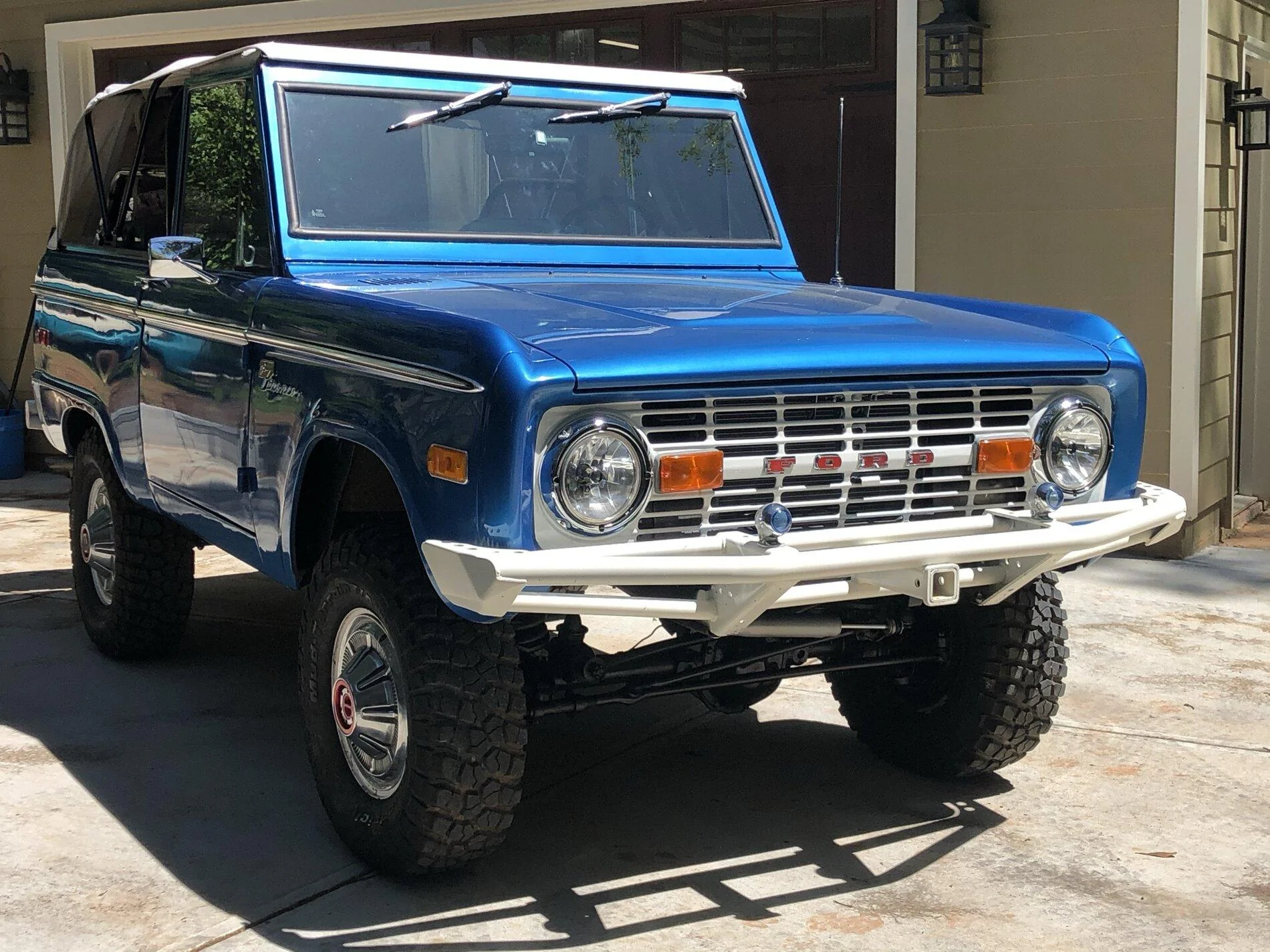Ford Bronco 1974 Bronco Explorer 7A0ECB0D-BBC6-48F5-8E68-7679645DFB24