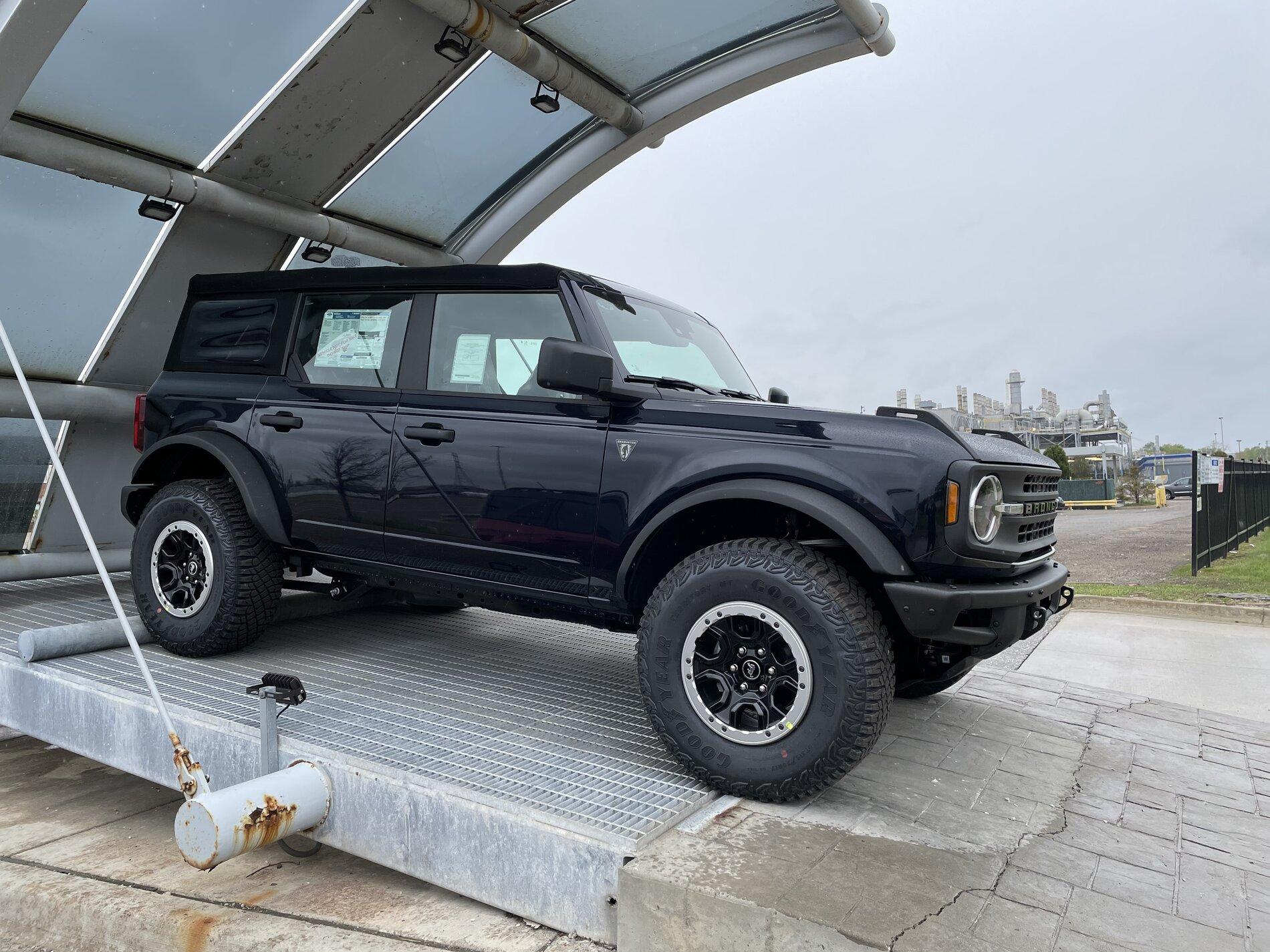 Ford Bronco SPOTTED: Antimatter Blue Base Sasquatch 4 Door at MAP today 3F7F8C86-02B8-4712-B0C0-18AFBEFA4113