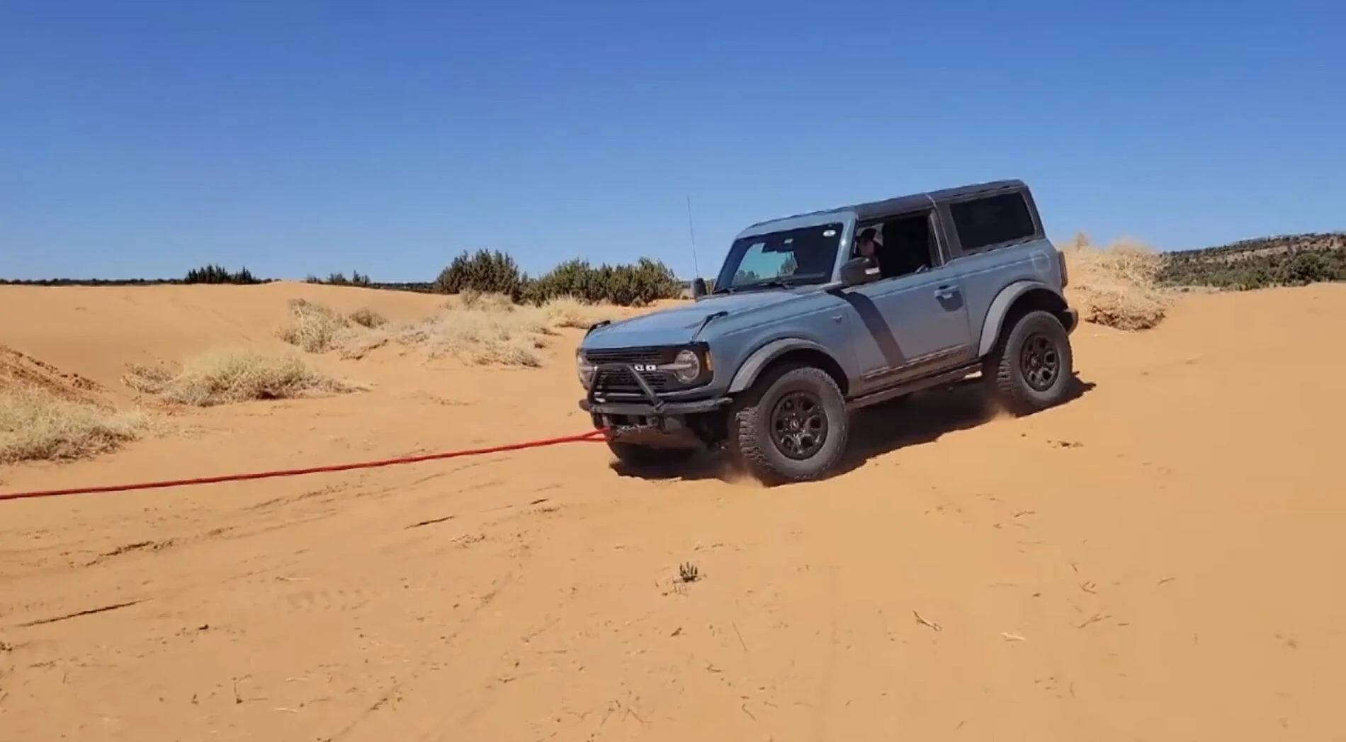 Ford Bronco Final answer for rock crawling? 4 door! 96163666-2D18-4F53-BC8B-56EA2D1AC884