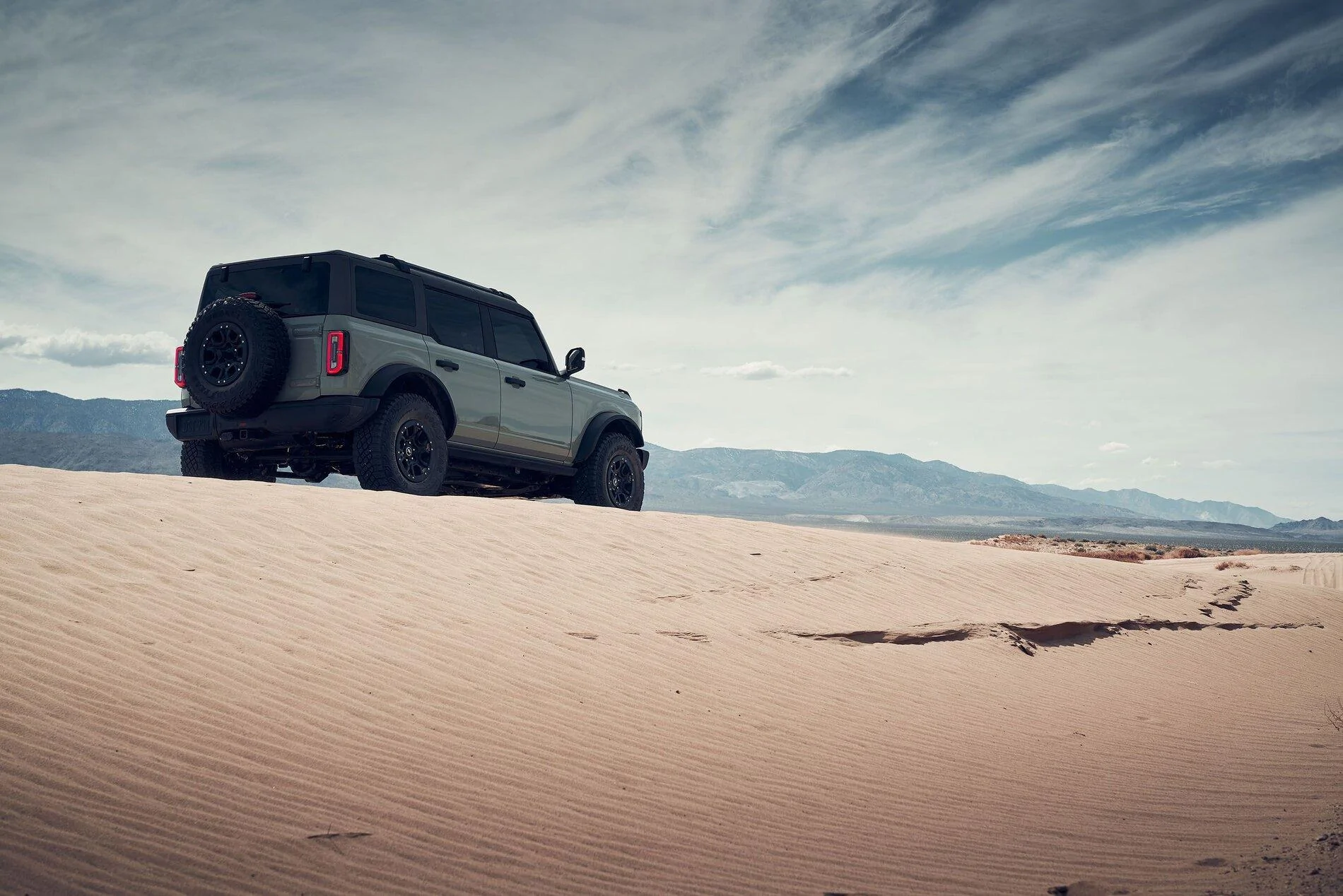 Ford Bronco Esquire article with really nice pictures gray-bronco-distance-1594157667