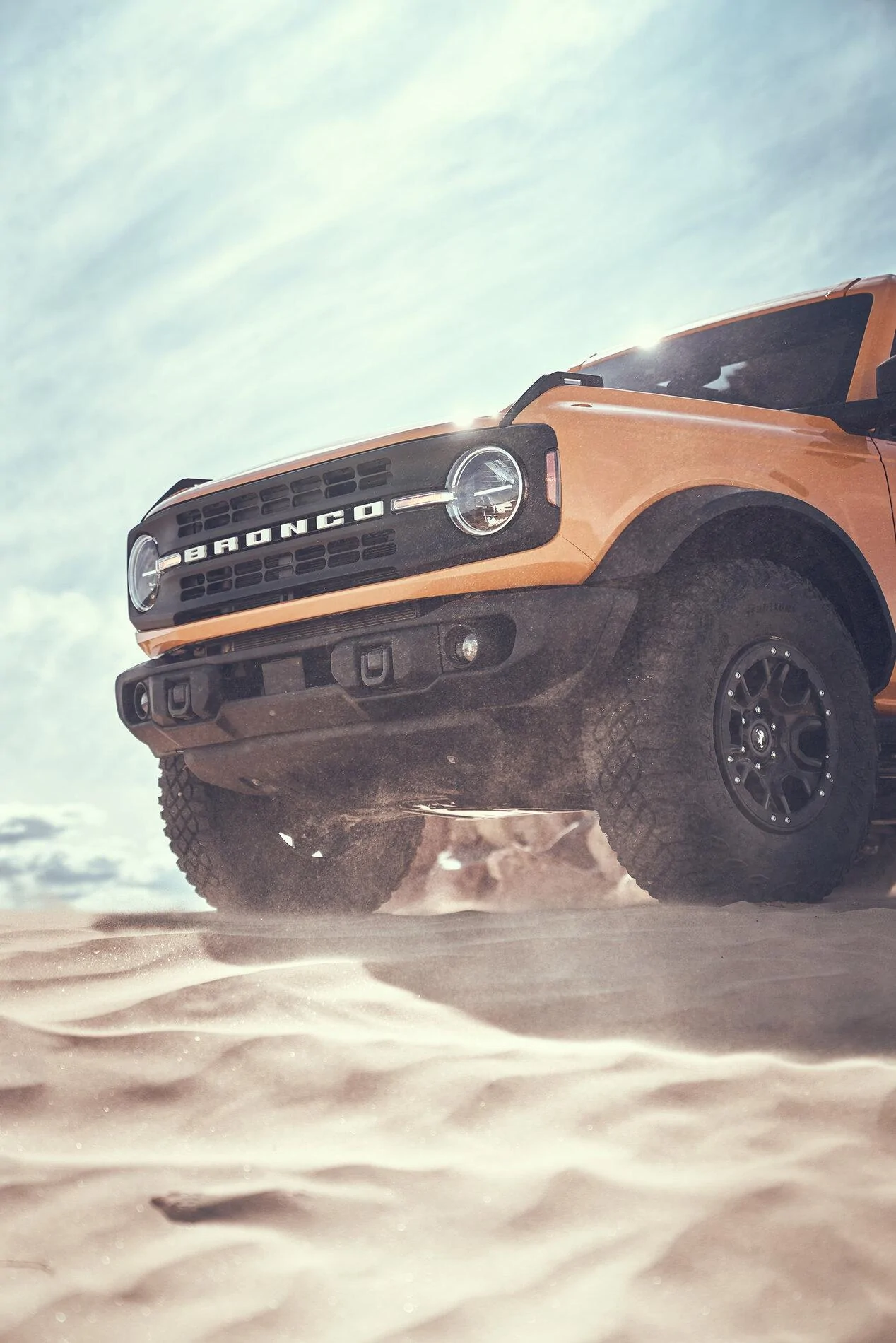 Ford Bronco Esquire article with really nice pictures DSC02676