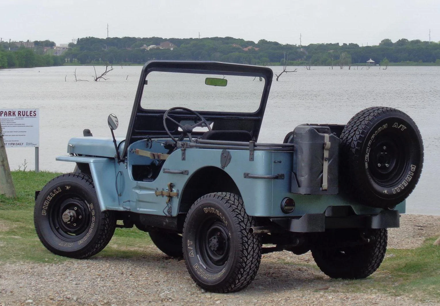 Ford Bronco Bronco copied Jeep grp5-20-Copy-e1489617373407