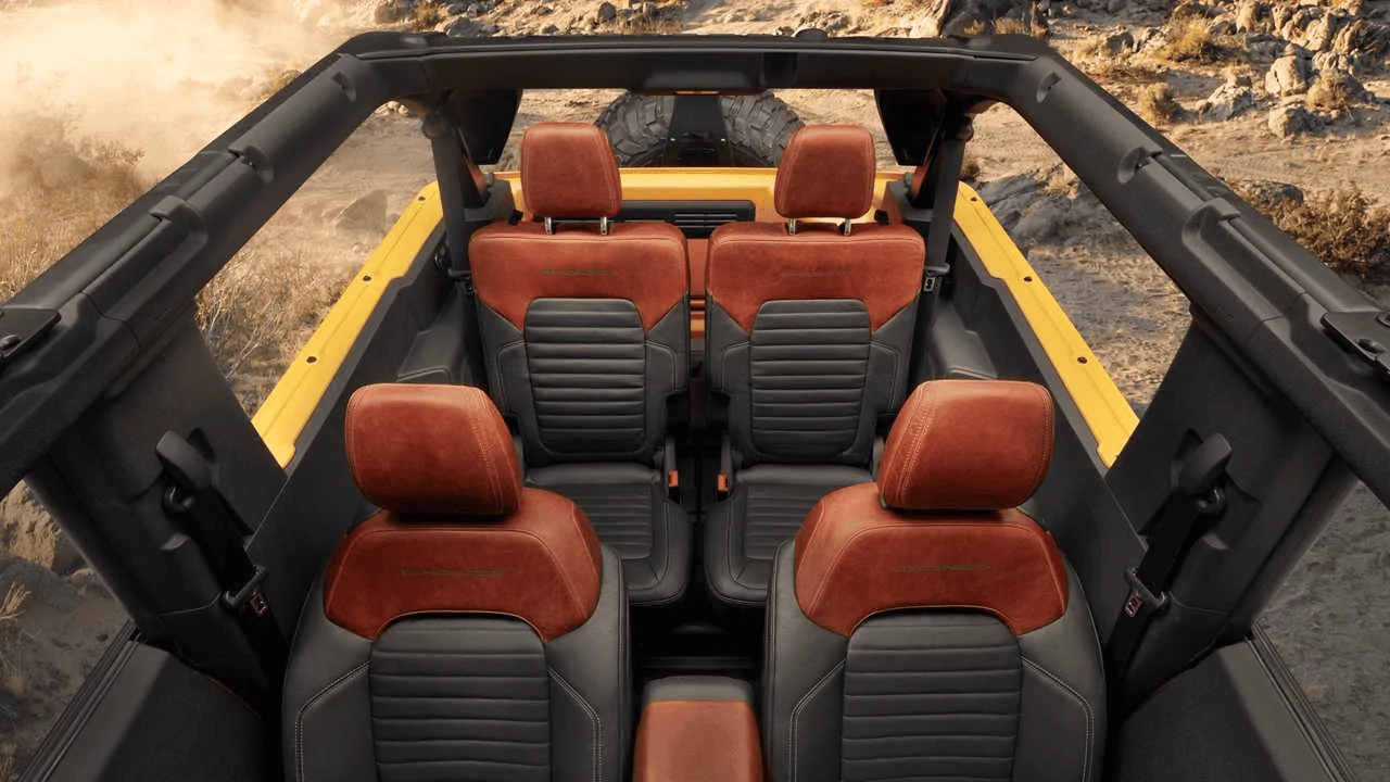 Ford Bronco ebony and burnt leather seats 1594993827031