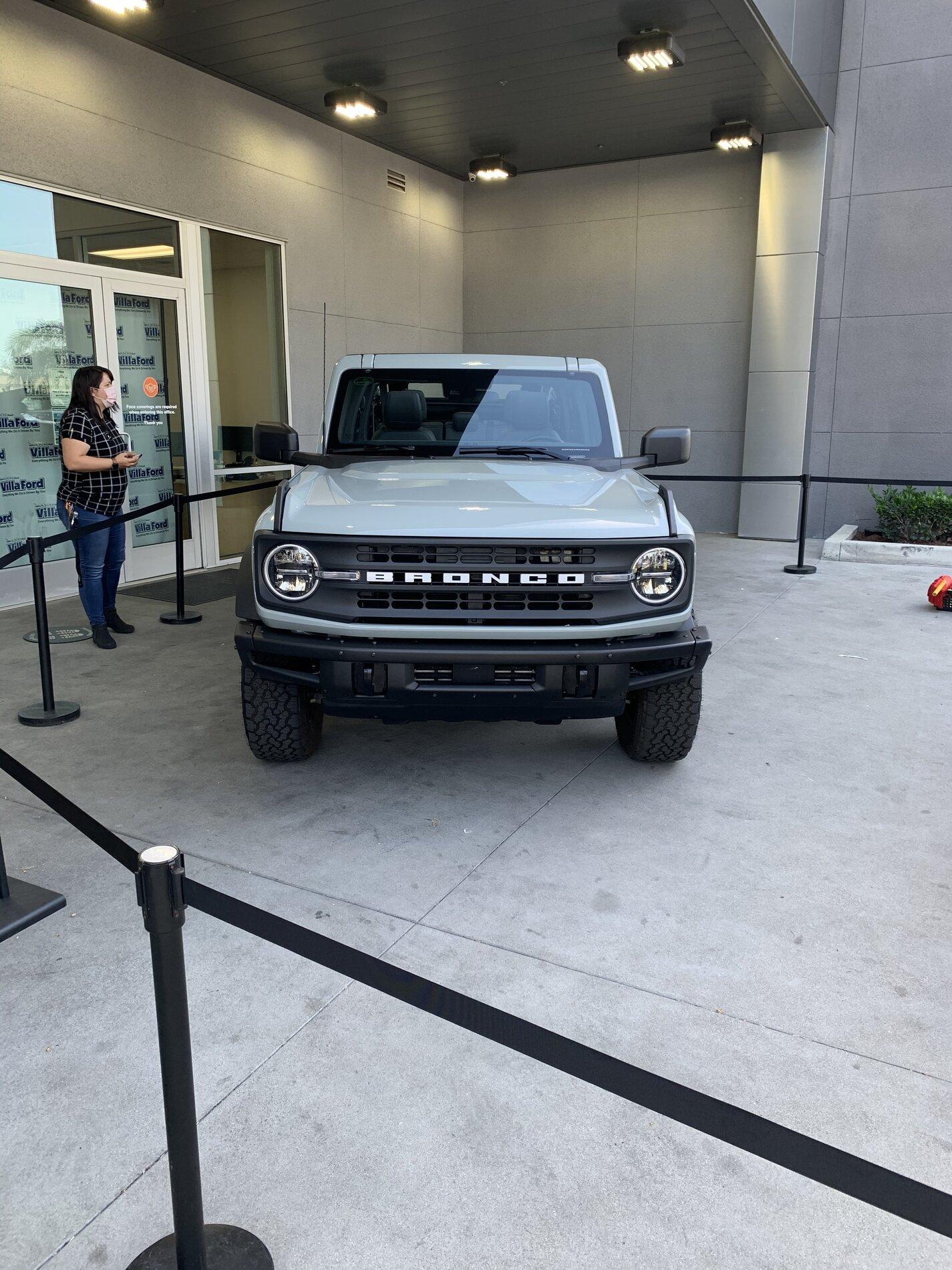 Ford Bronco Where my mind goes as I wait AB02EA3C-A7C5-4C5D-AA60-F86C09DAC903