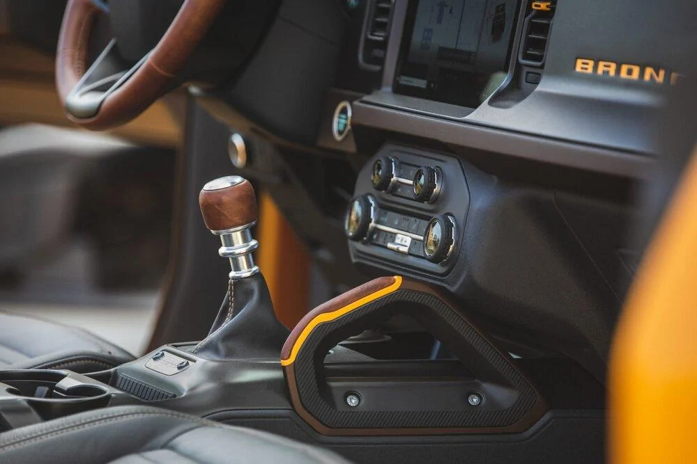 Ford Bronco Brown Accents on Interior 2021-ford-bronco-crawler-gear-ratio