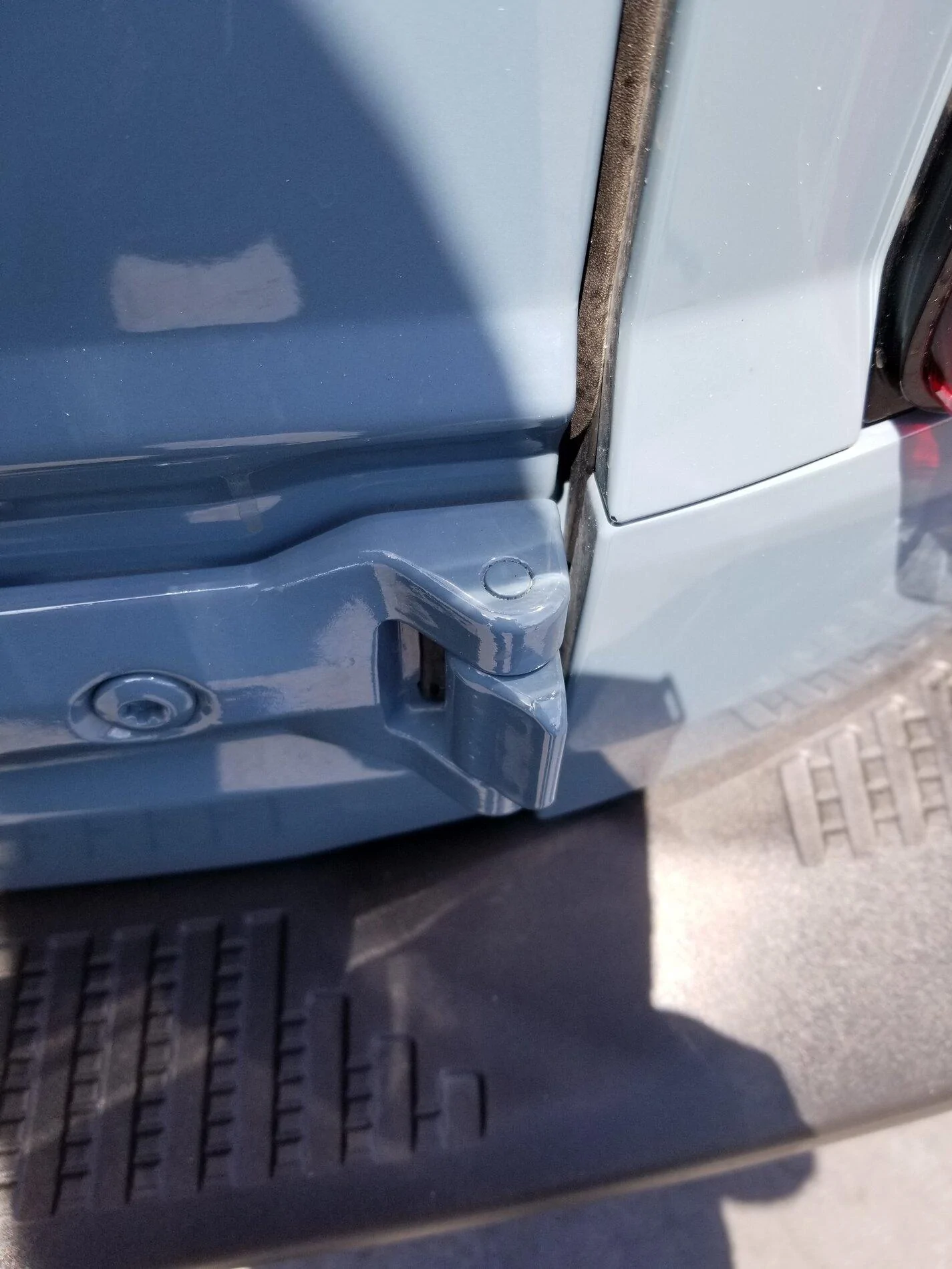 Ford Bronco Tailgate Hinge wear 20210519_123013
