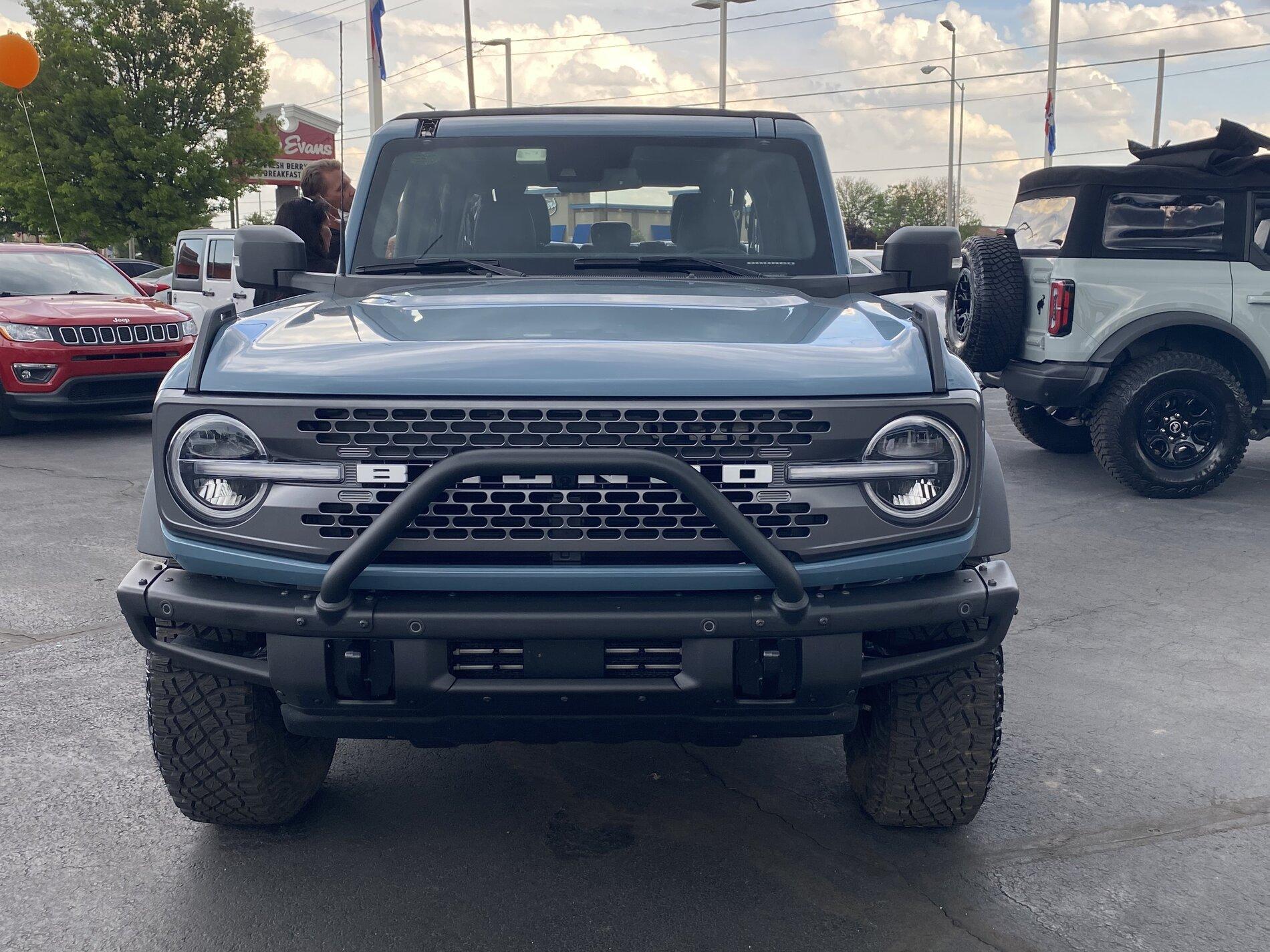 Ford Bronco Saw these two this evening 90CBA10C-7D8E-40C4-9281-F9D0E792A7DD