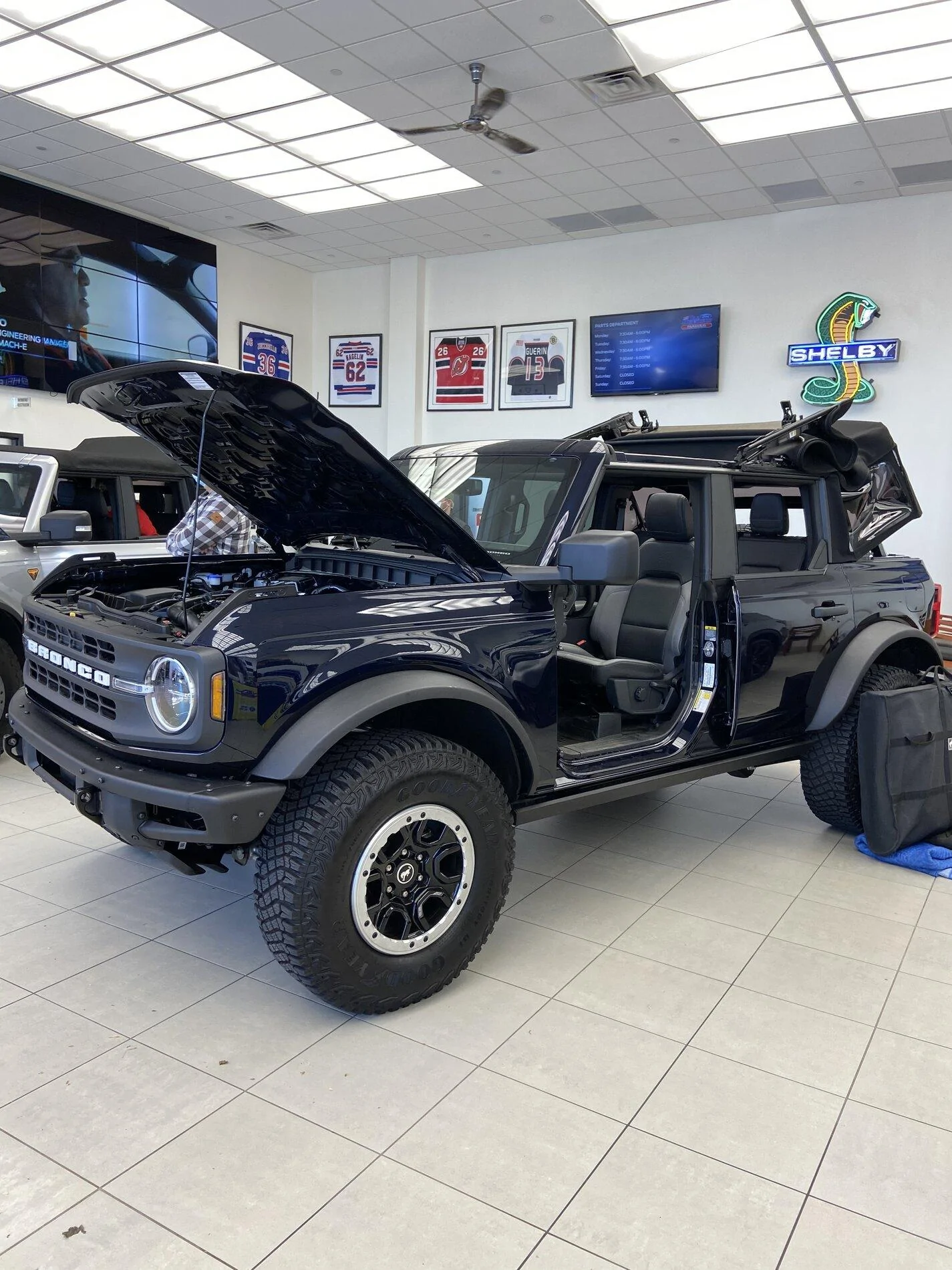 Ford Bronco Antimatter Blue or Carbonized grey ??? 4FA68F64-A256-4263-8DE8-DB951237125D