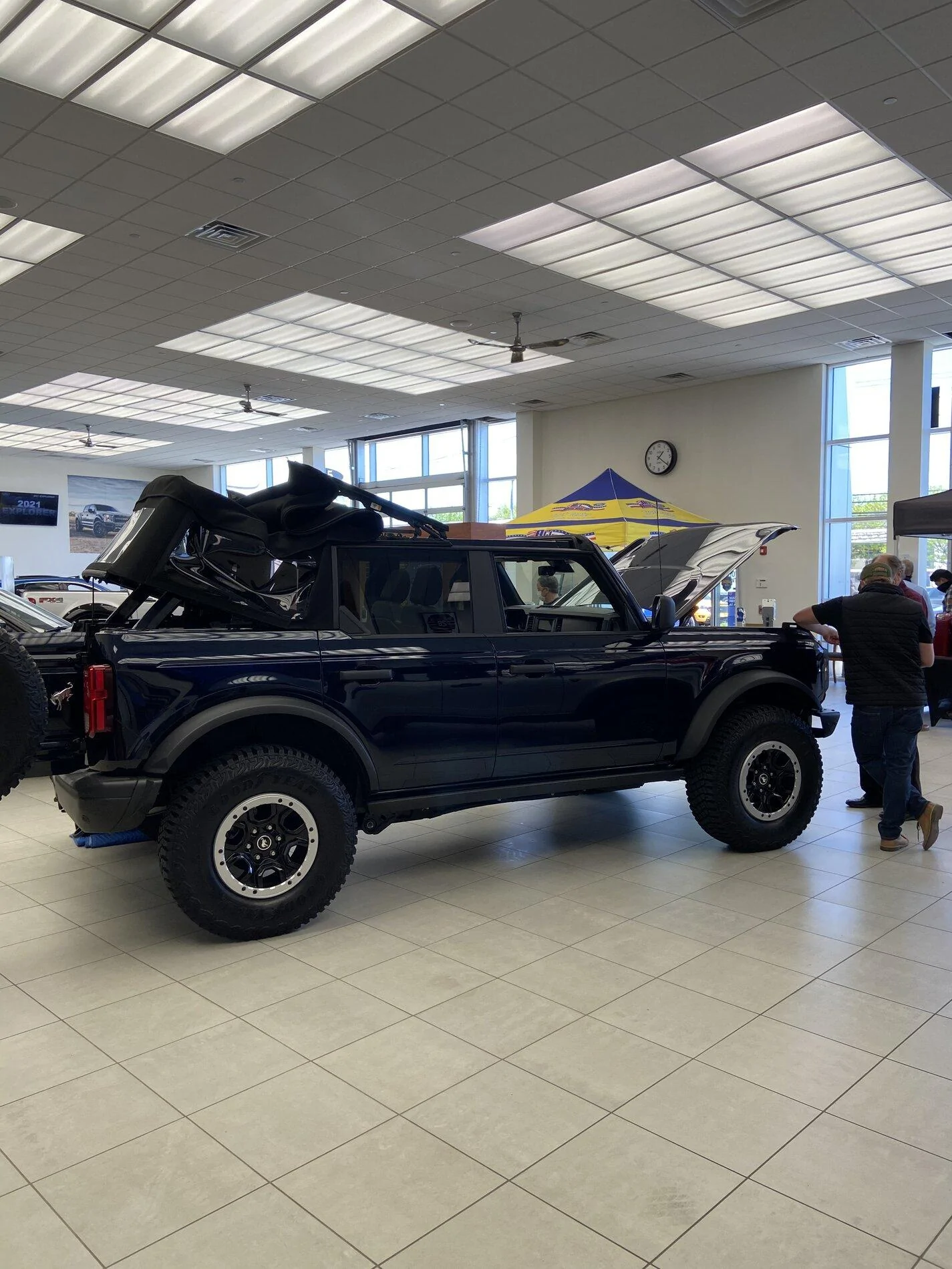 Ford Bronco Antimatter Blue or Carbonized grey ??? B6D7BF5F-F482-4198-9F63-5B6CAC987BD5