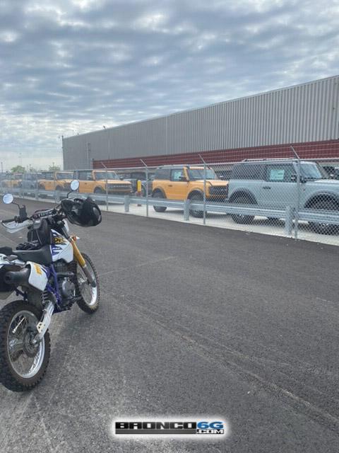 Ford Bronco Pics of 2021 Broncos in MAP holding yard area. Any requests for pictures? 2021 Broncos holding area MAP plant factory 1