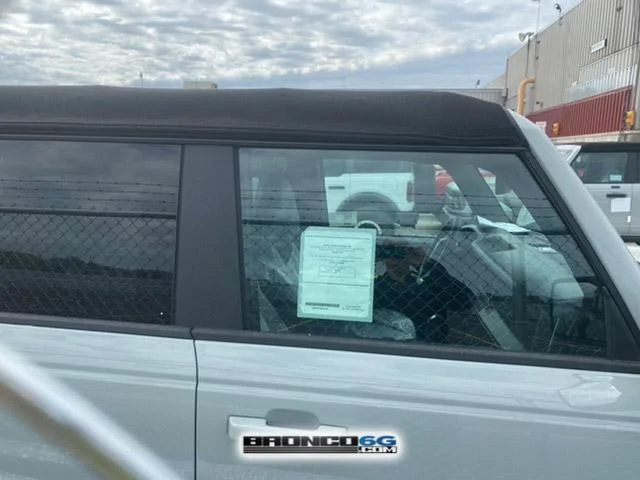 Ford Bronco Pics of 2021 Broncos in MAP holding yard area. Any requests for pictures? 2021 Broncos holding area MAP plant factory 6