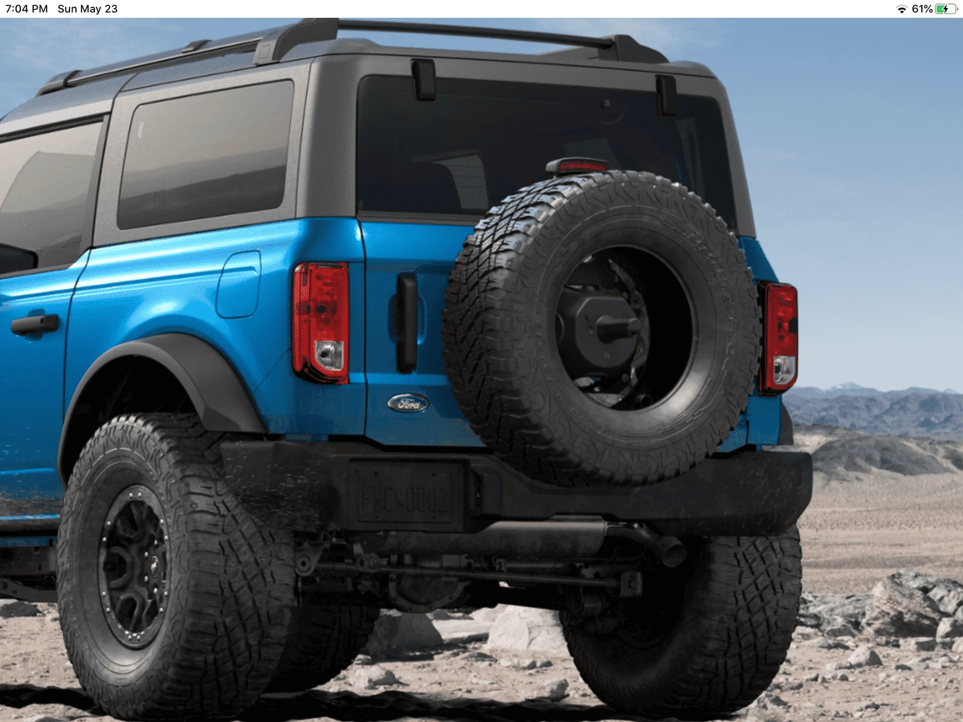 Ford Bronco The Bronco still uses a whip antenna because AM/FM radio 8747210D-2207-4144-9E04-46D2CAE4A17C