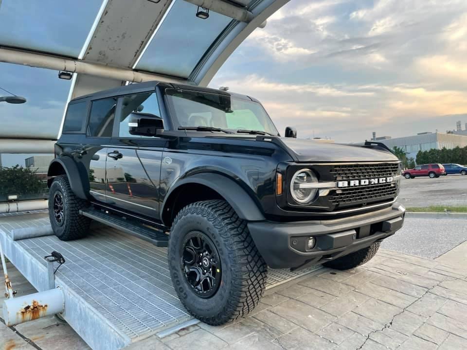 Ford Bronco 📸: MAP Display Showing Bronco 4-Door Shadow Black Wildtrak 6E2F2E9F-C6FC-4B71-B830-4237A160AD63