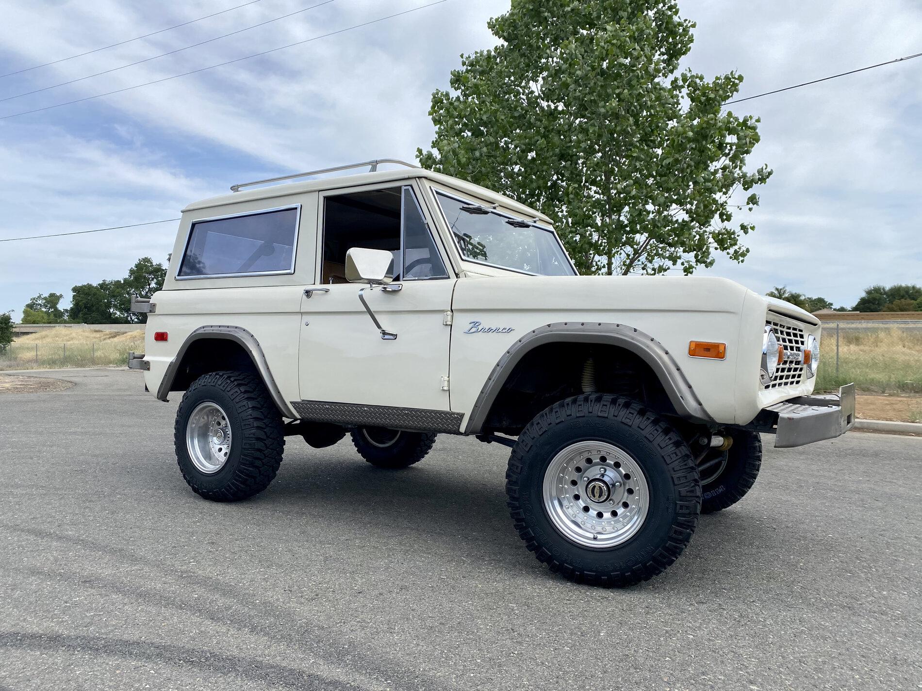Ford Bronco Your Favorite Bronco Pic? F24CAA0E-2BBB-4A7F-8595-CA4FC073E21C