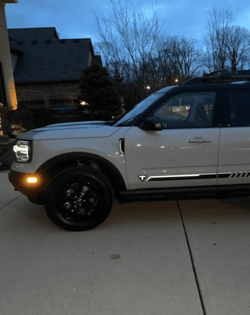 Ford Bronco First Edition Broncos stripe graphics are reflective 1622002199119