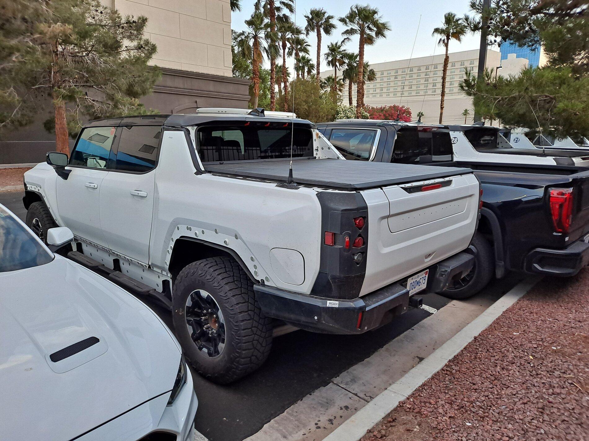 Ford Bronco Spotted a new Hummer 20210520_193003
