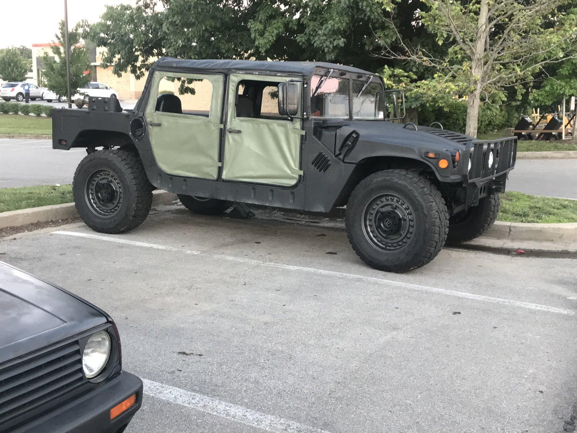Ford Bronco Spotted a new Hummer 4E168F9B-1F1D-4198-ACAF-74A3C352DB6C