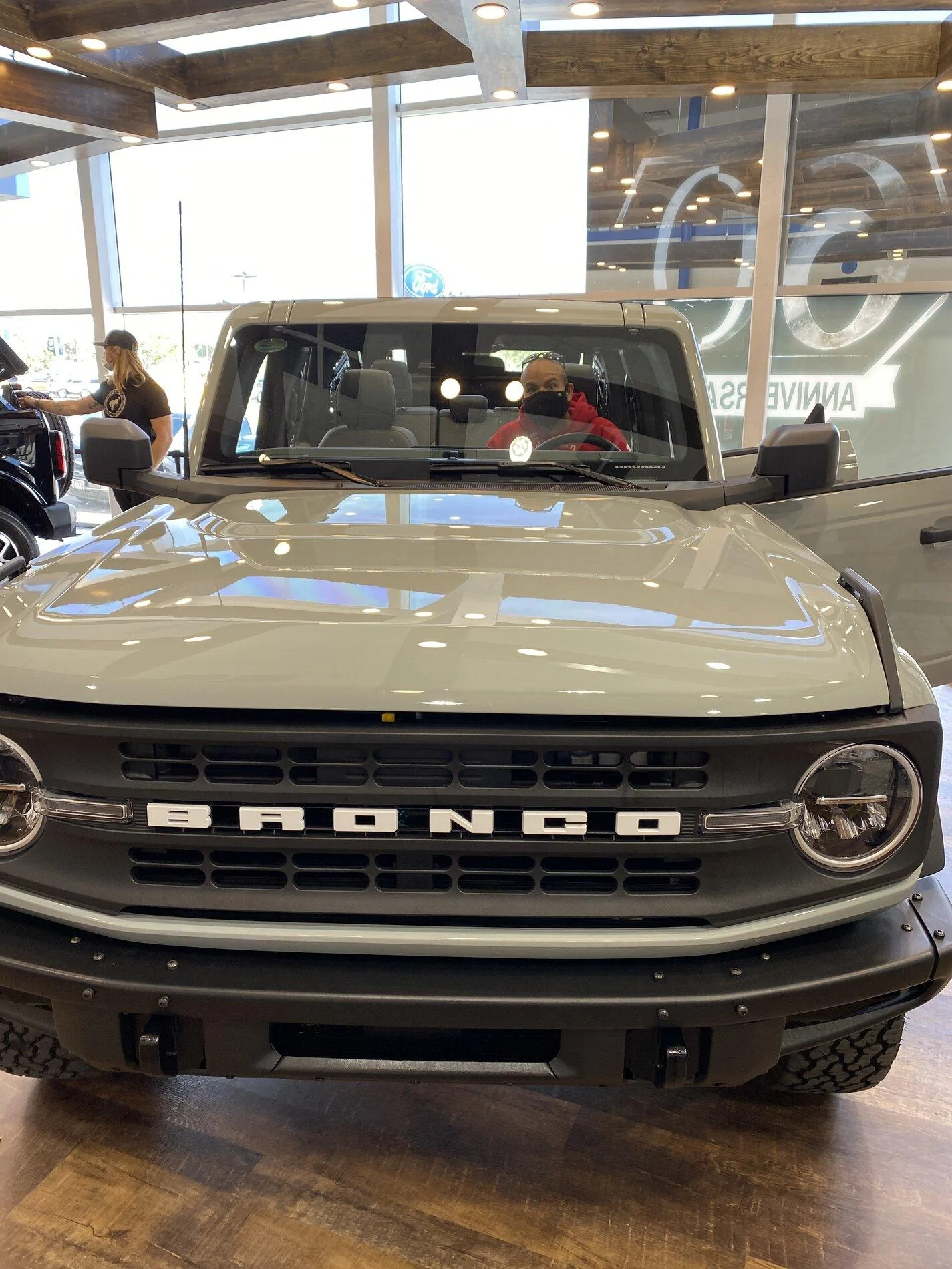 Ford Bronco First Time Seeing Bronco & VIN!!! [Tons of Measurement Pics & Videos] C670FA62-41B8-4D71-BA72-CD76062D507C