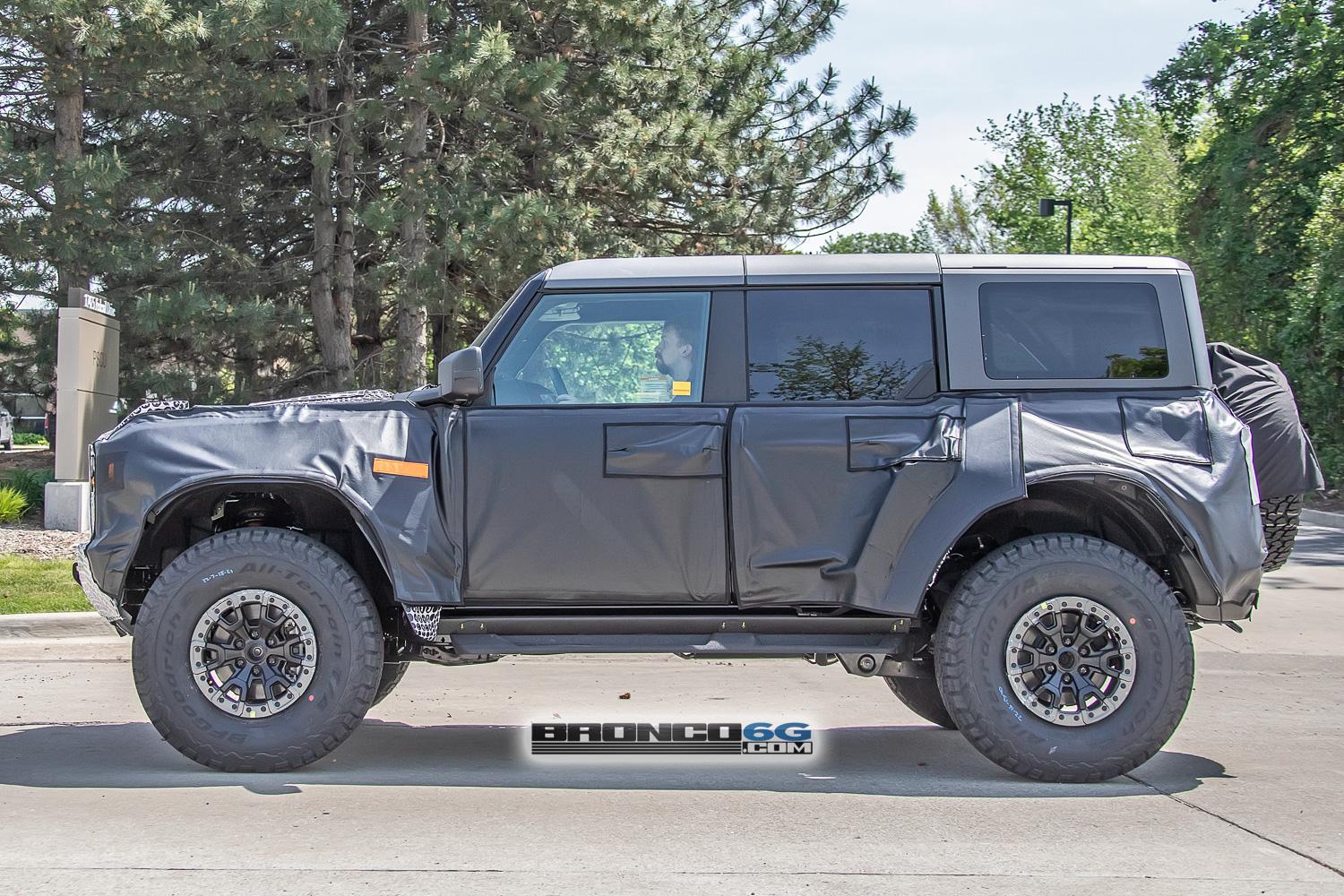 Ford Bronco Bronco Raptor / Warthog Video & Pics Show New Details and Camo Easter Egg 🦖 bronco-raptor-spy-pics-camo-easter-egg-15