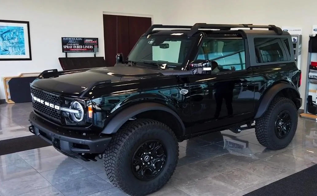 Ford Bronco Black 2 door bronco thread Image 5-27-21 at 9.53 PM