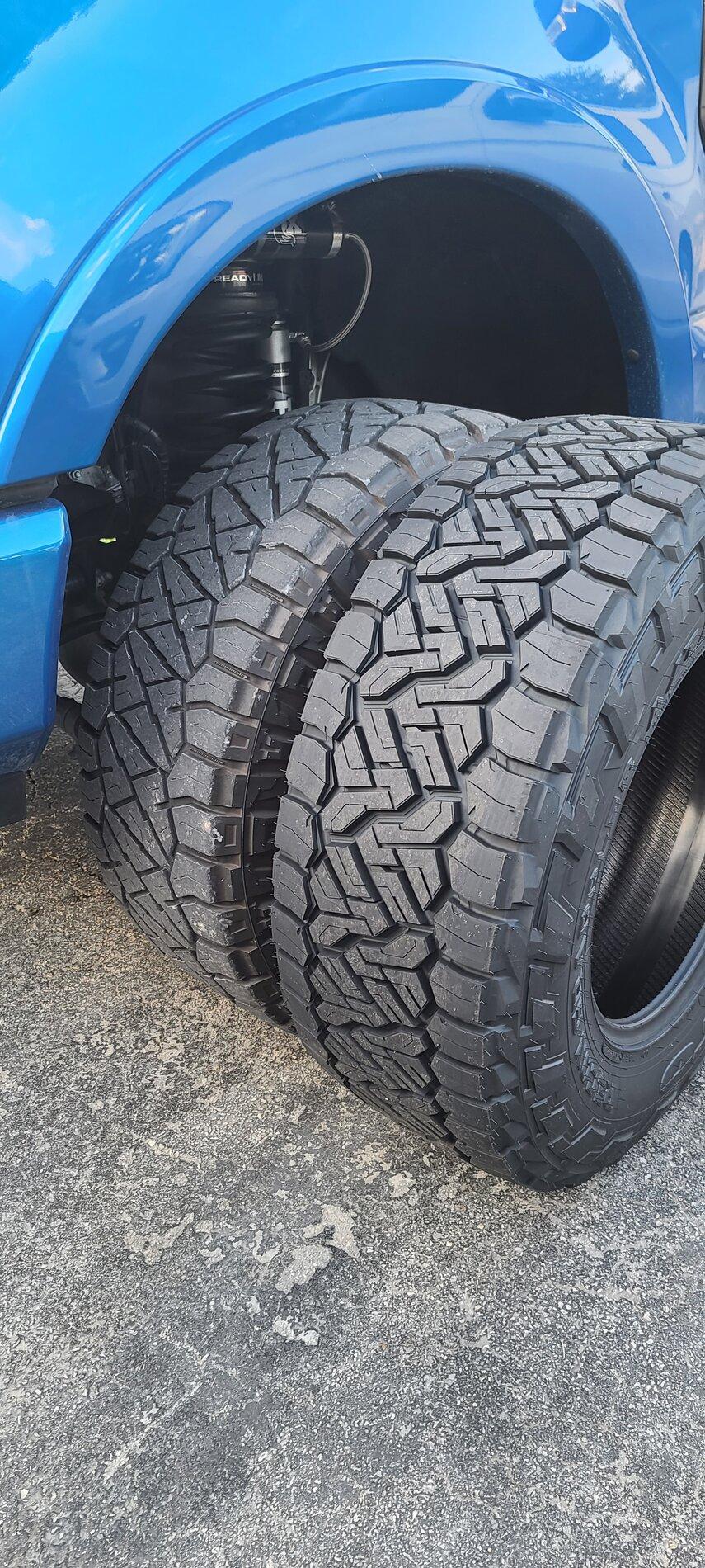 Ford Bronco Nitto ridge grappler vs BFG KO2 20210514_184506