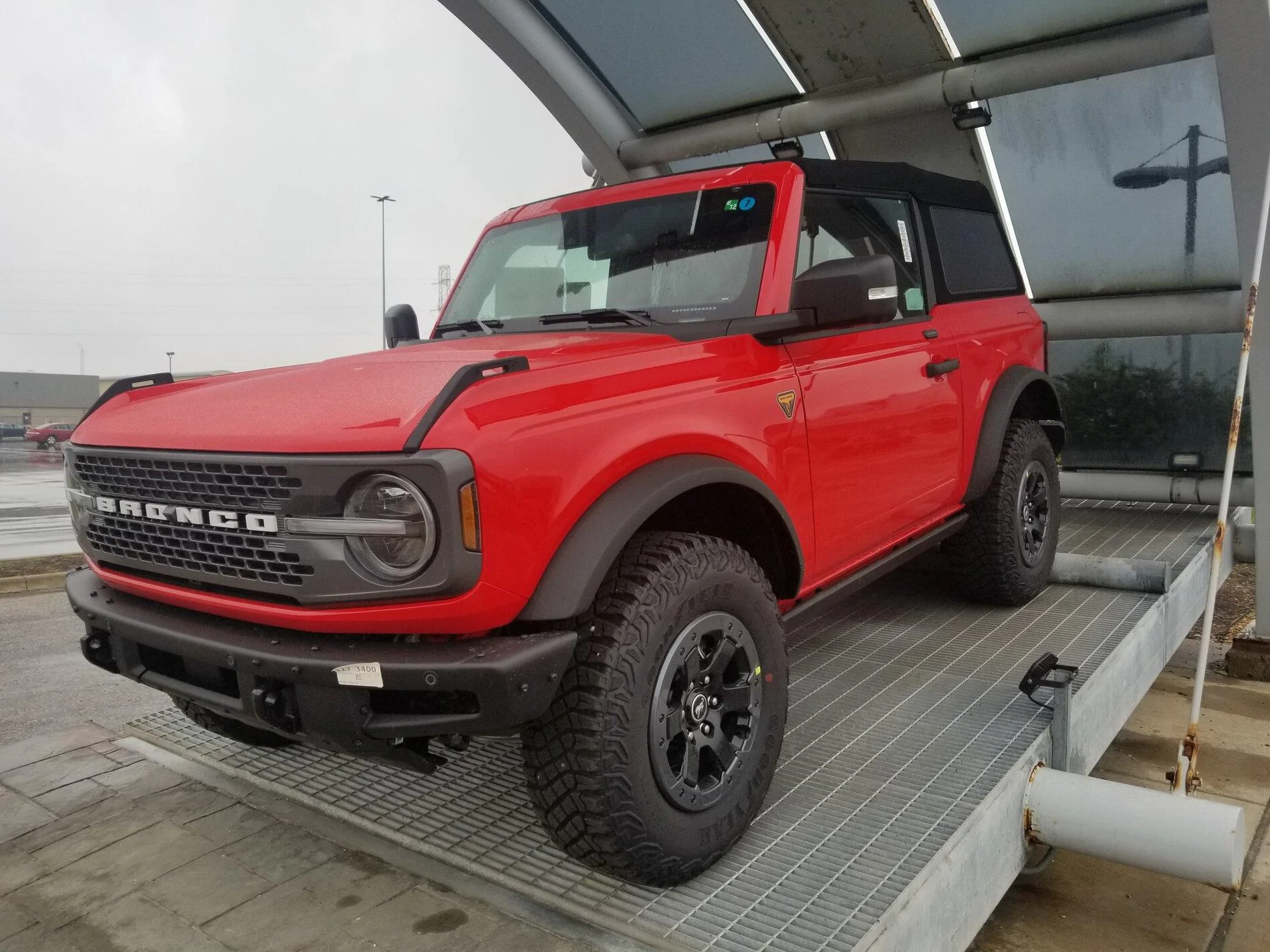 Ford Bronco 📸: MAP Bronco of the day - Race Red Badlands 2-Door + few others. A127F5AB-9922-45E2-8A7A-999B4C40DB49
