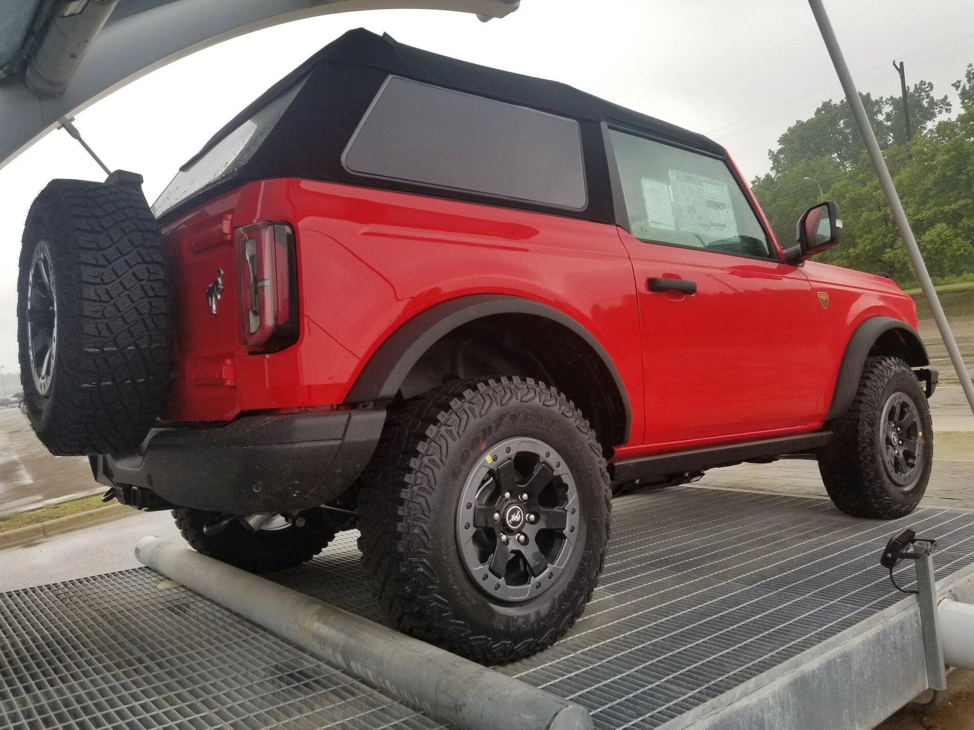 Ford Bronco 📸: MAP Bronco of the day - Race Red Badlands 2-Door + few others. 305636DD-5661-4A1B-A3A7-20F17B6B6751